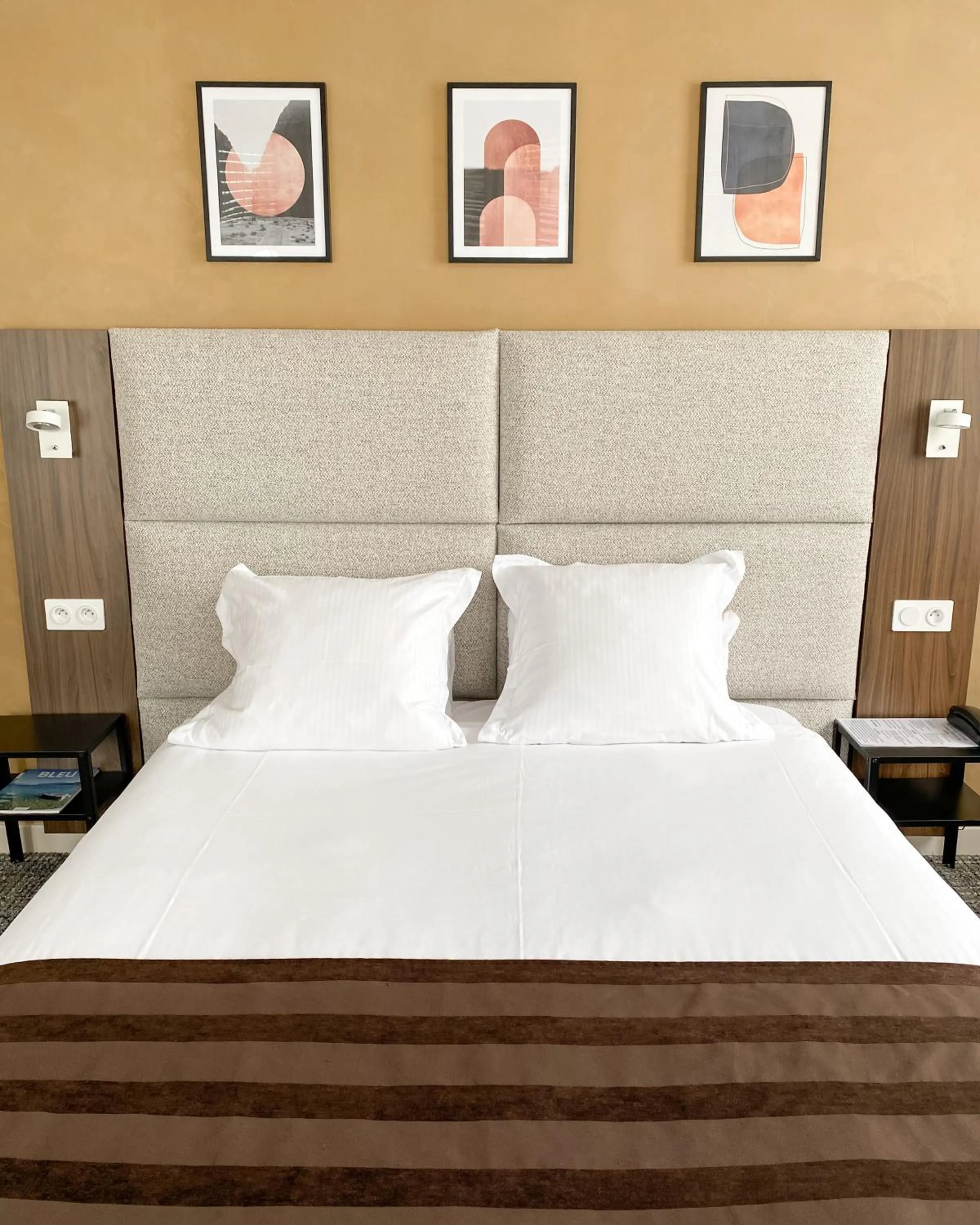 Bed in Hotel des Eaux