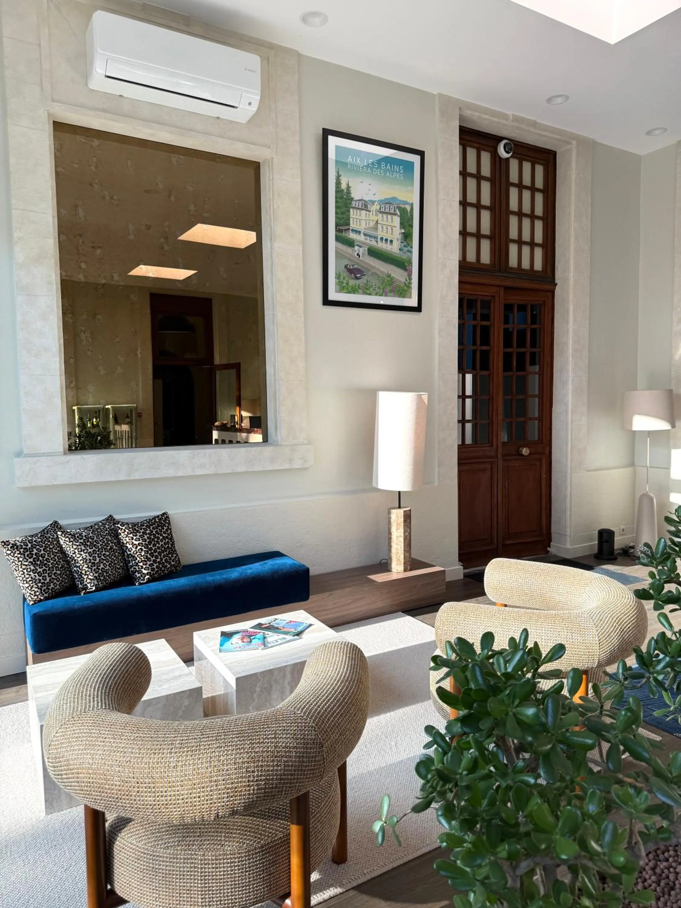 Property building in Hotel des Eaux