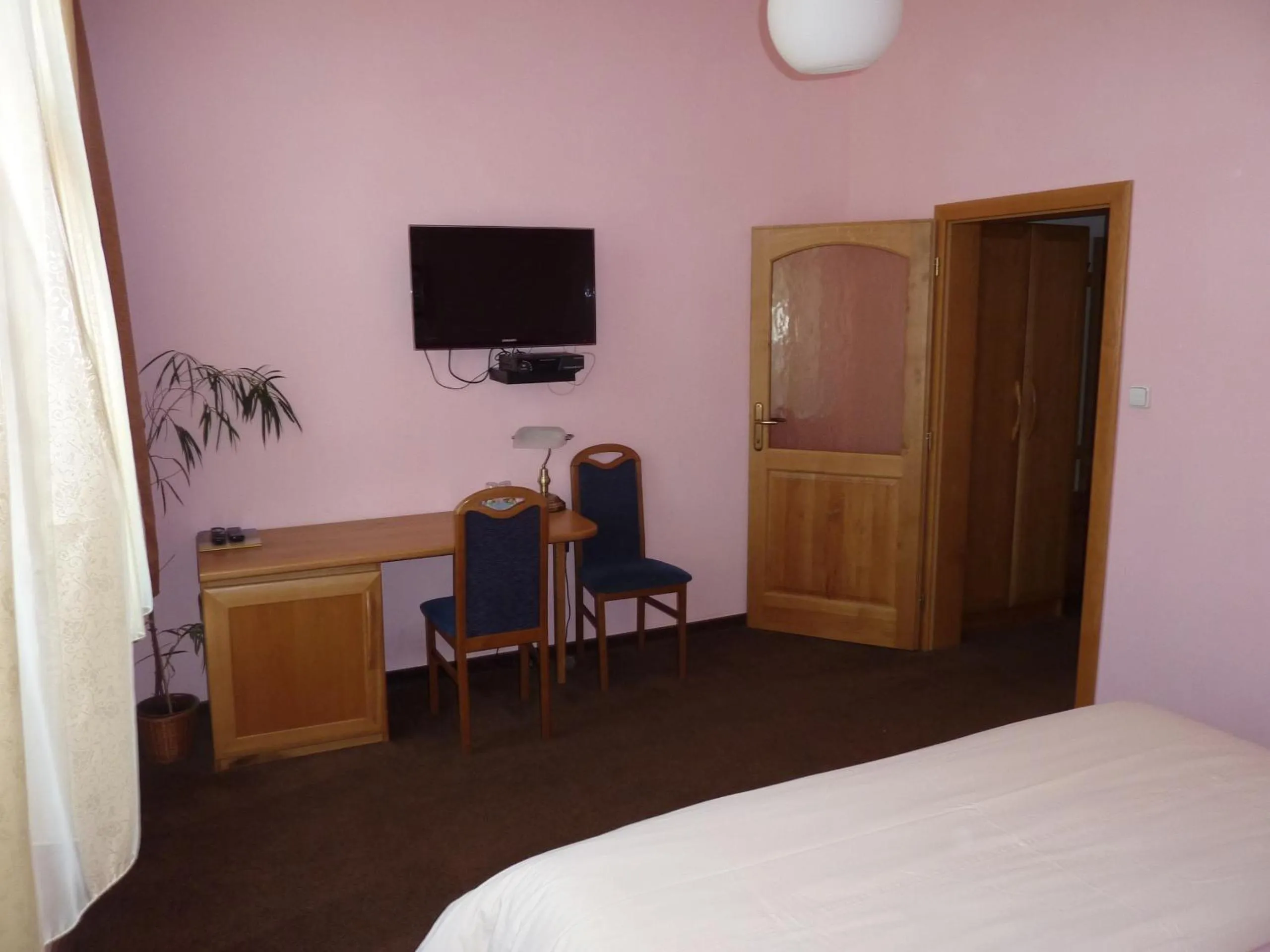 Decorative detail, Bed in Hotel & Restaurant Na Fryštátské