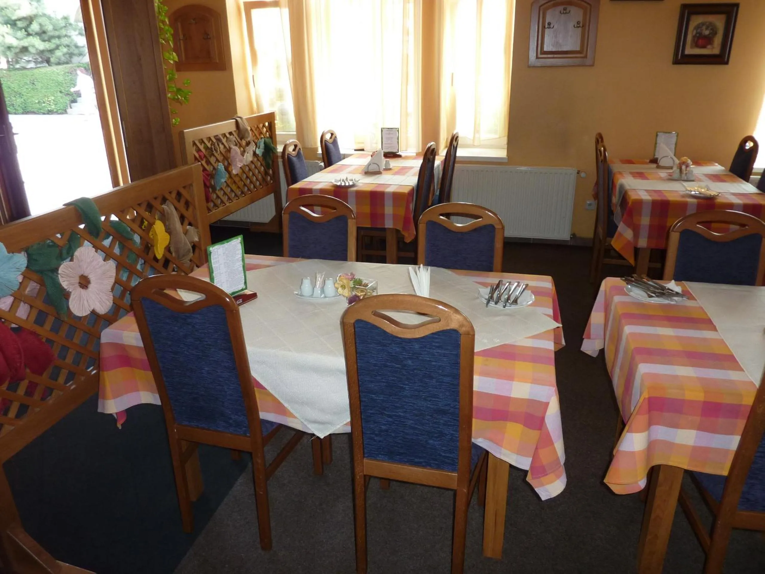 Restaurant/places to eat in Hotel & Restaurant Na Fryštátské
