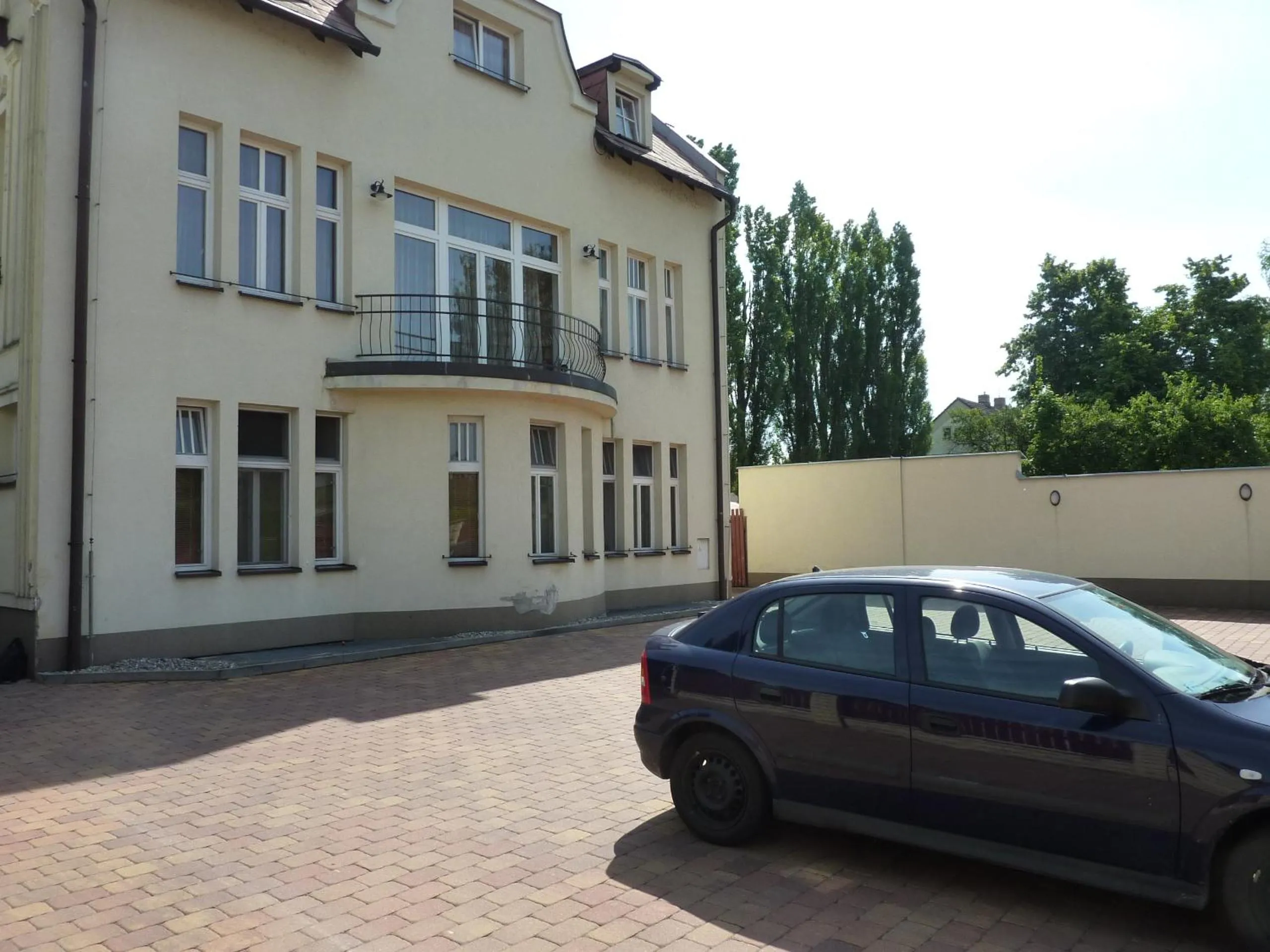 Property building in Hotel & Restaurant Na Fryštátské