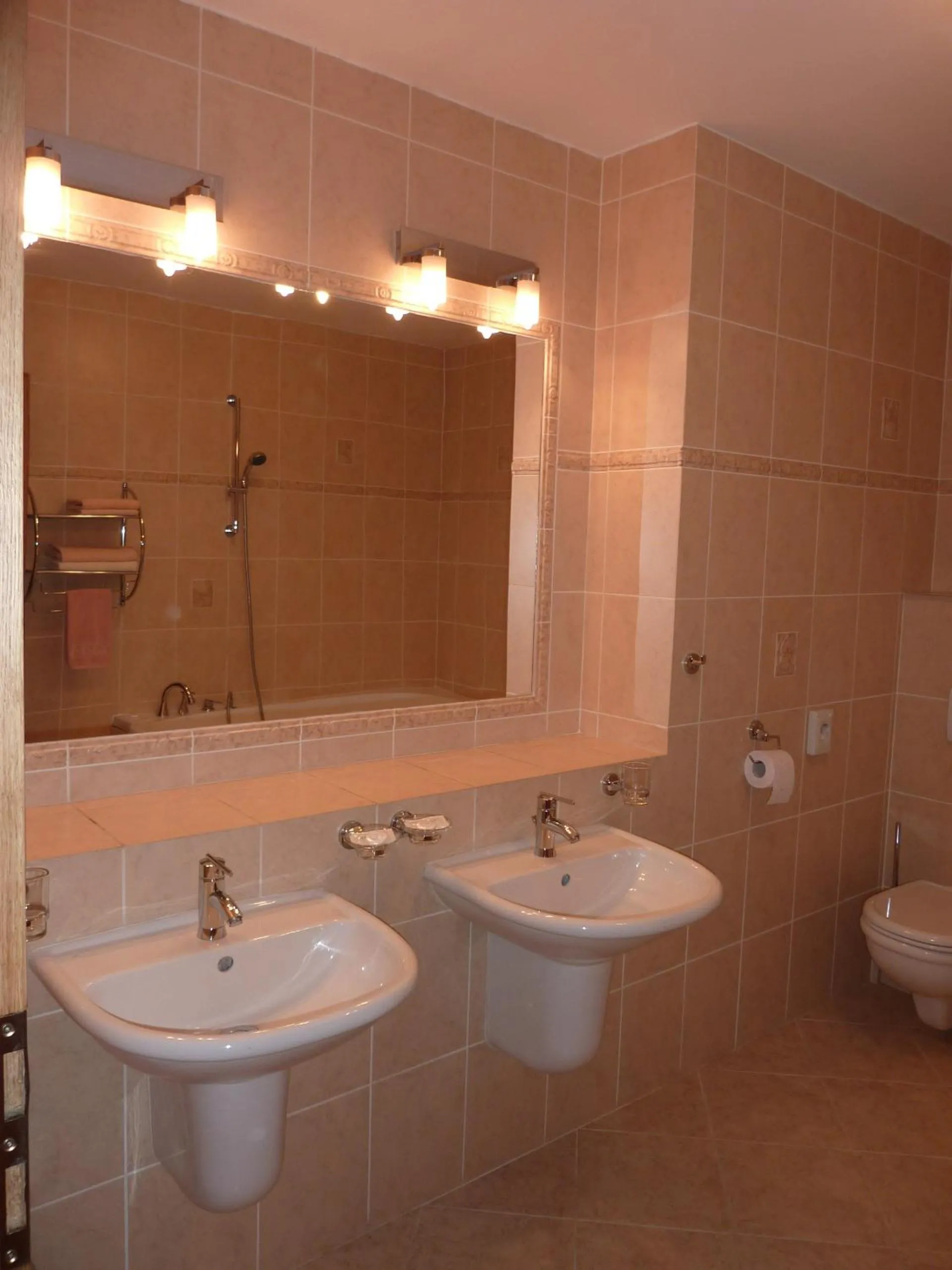 Bathroom in Hotel & Restaurant Na Fryštátské