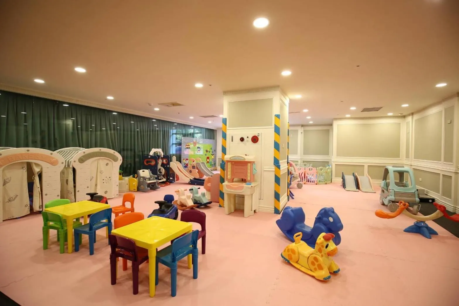 children in Le Midi Hotel Chitou