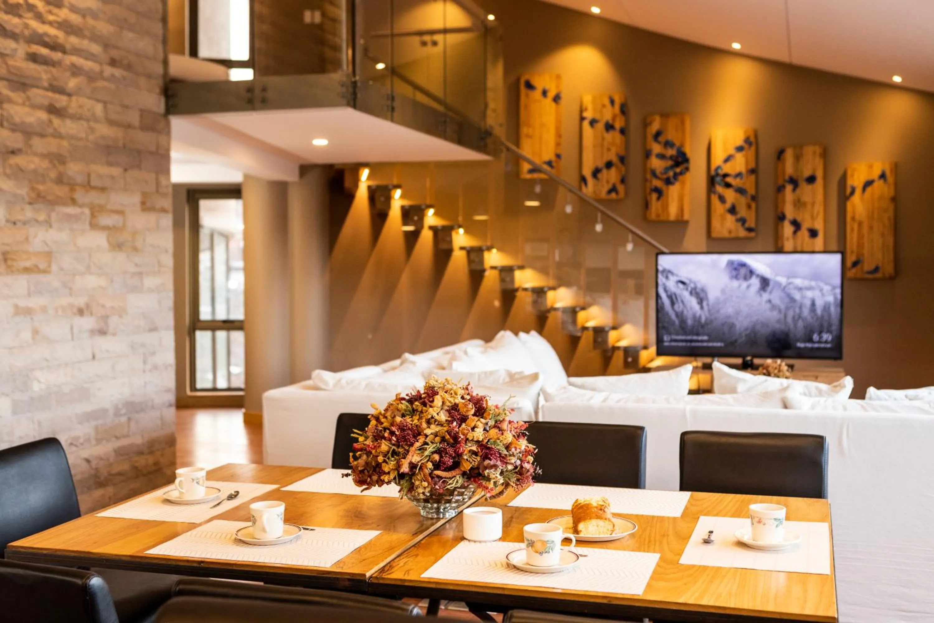 TV and multimedia in Hotel Boutique Rosario Sur