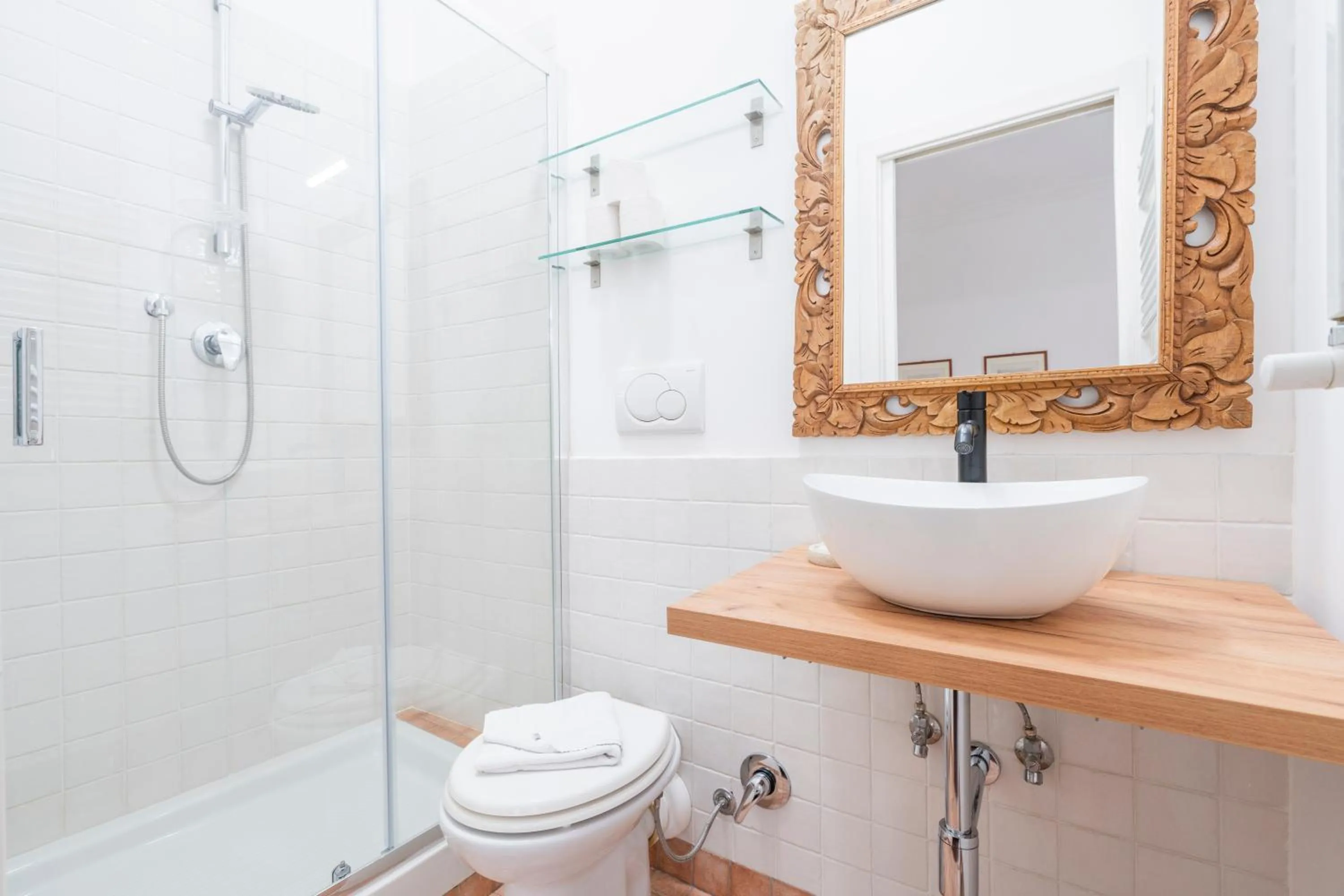 Bathroom in Campo de' Fiori 34