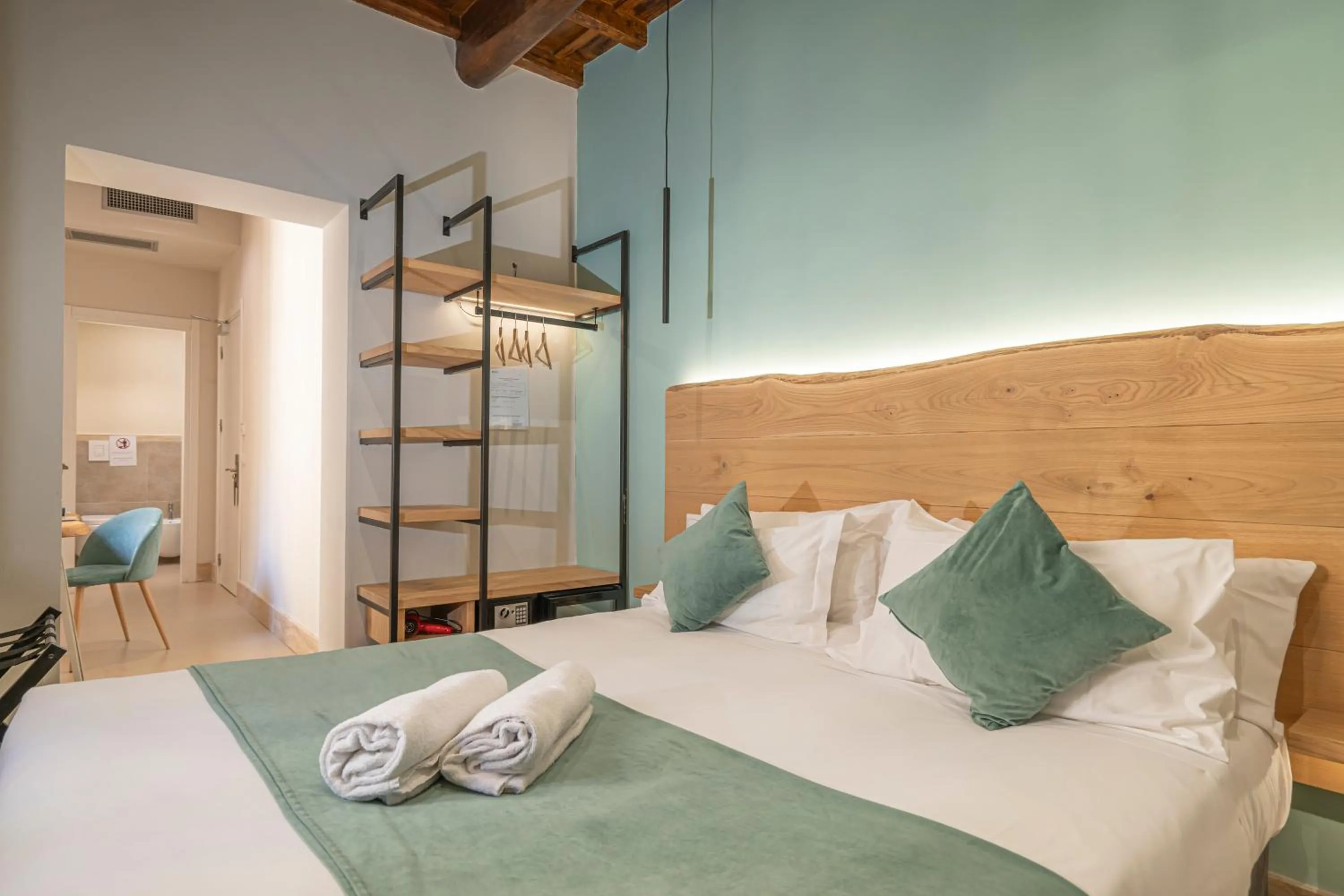 Bedroom, Bed in Campo de' Fiori 34