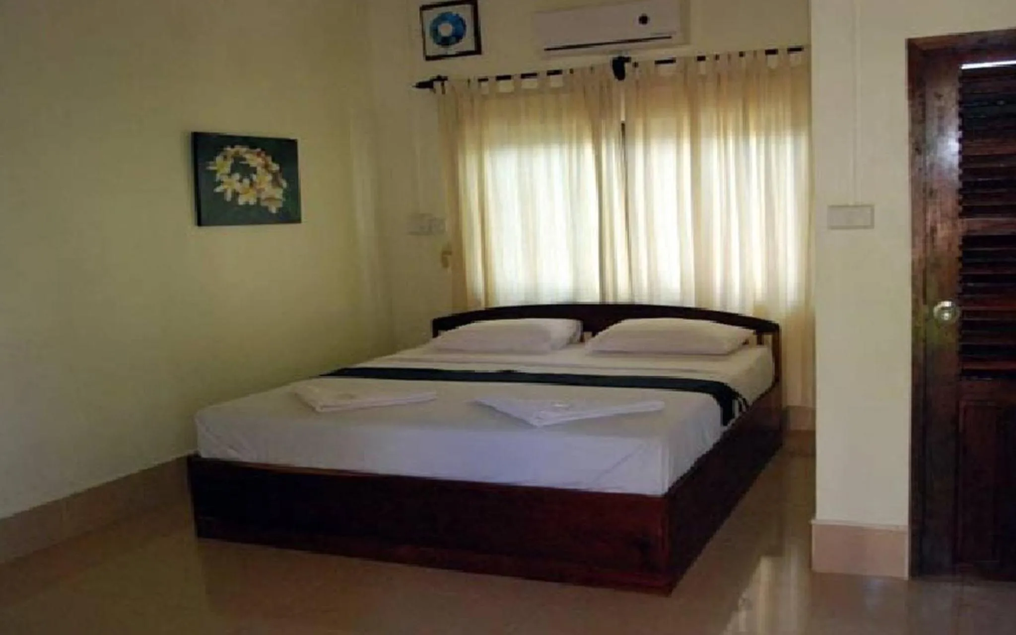 Bed in Don Det Hotel