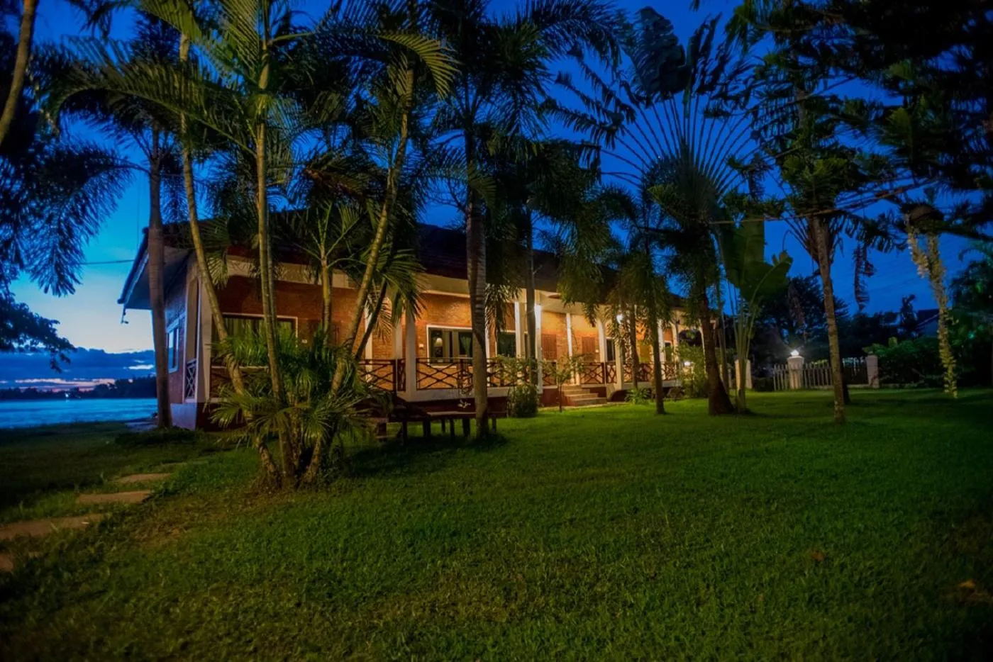 Property building in Don Det Hotel
