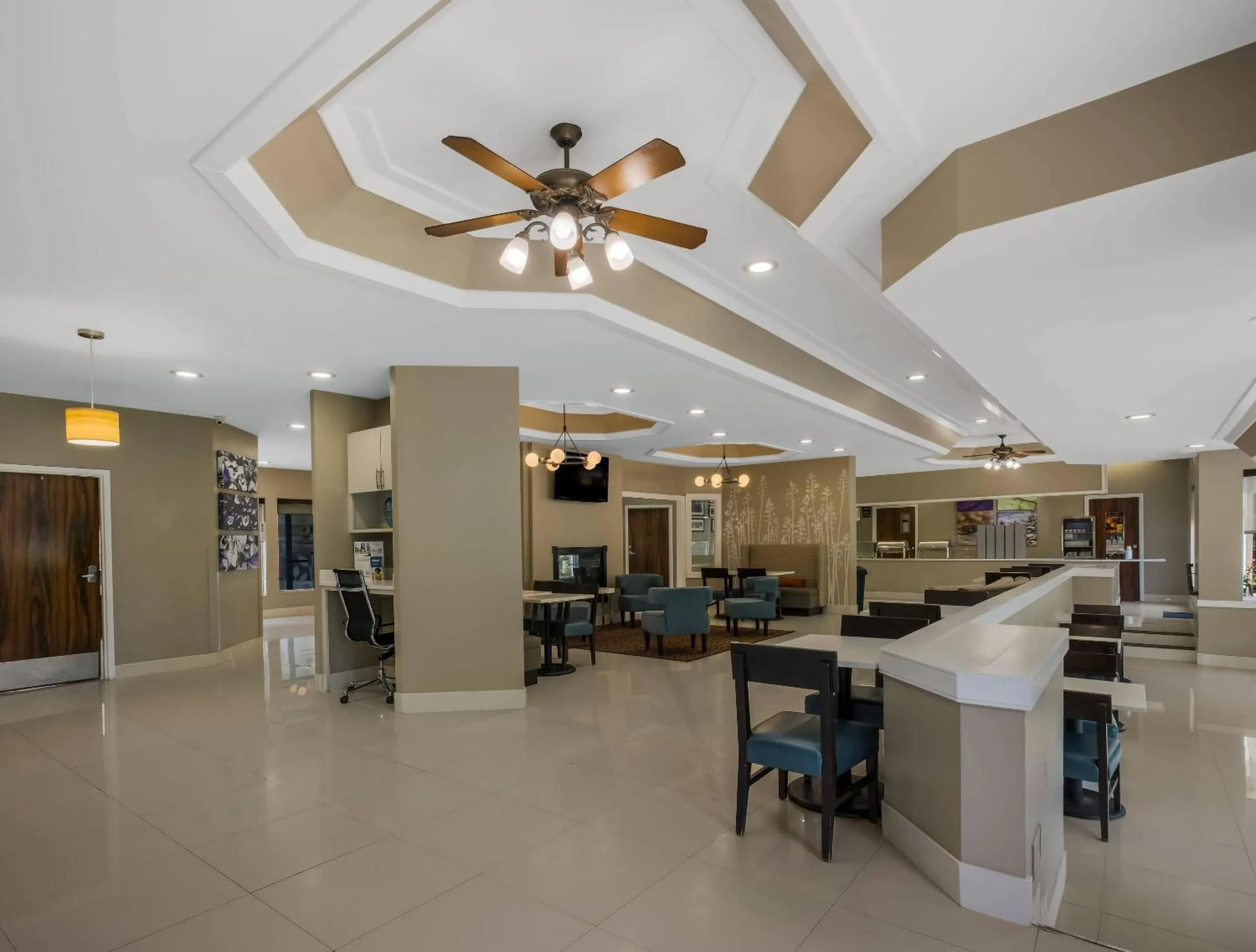 Lobby or reception in Sleep Inn Savannah Midtown