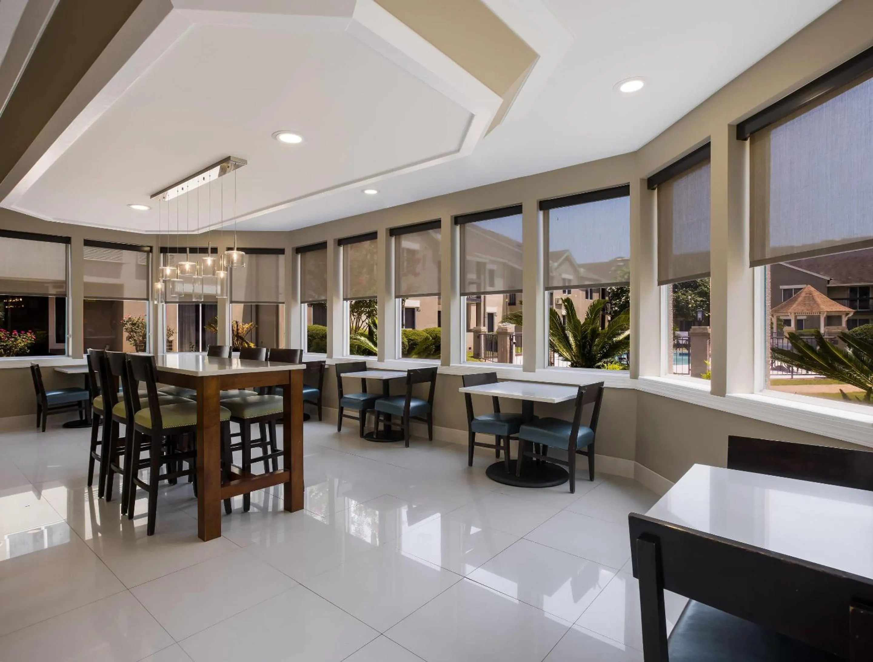 Breakfast in Sleep Inn Savannah Midtown