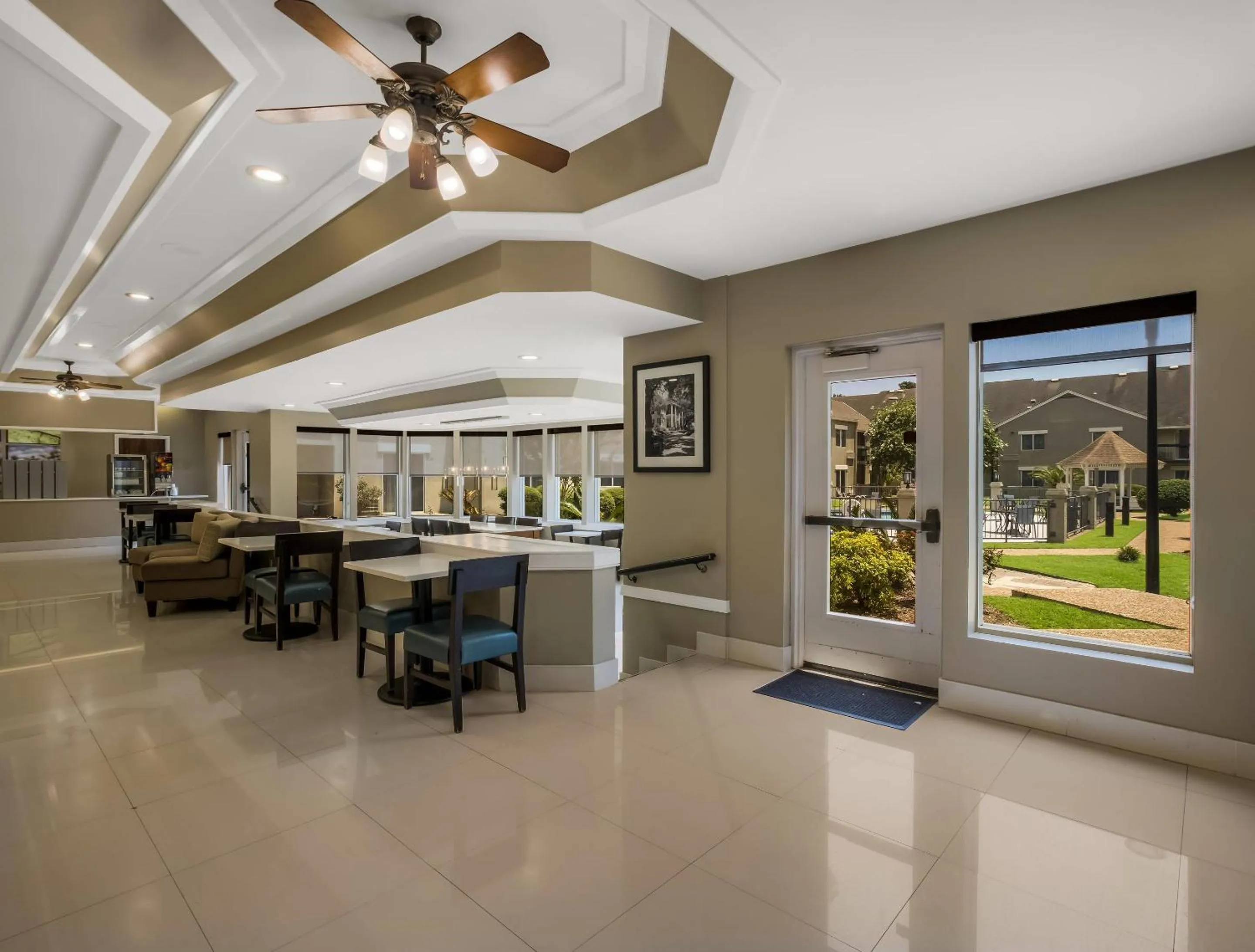 Lobby or reception in Sleep Inn Savannah Midtown