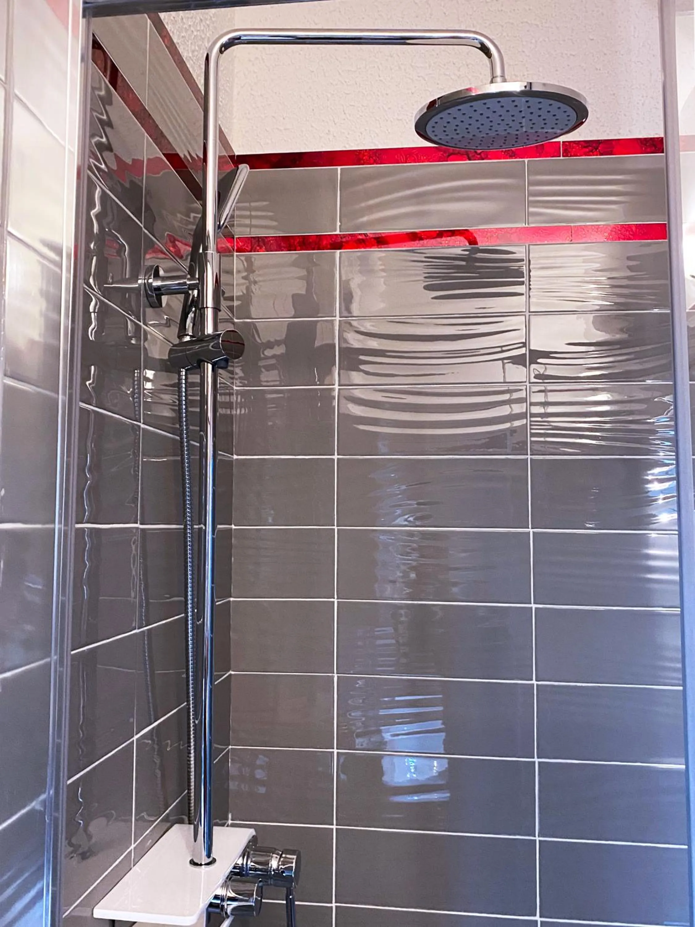 Shower in VILLA MOLINELLA