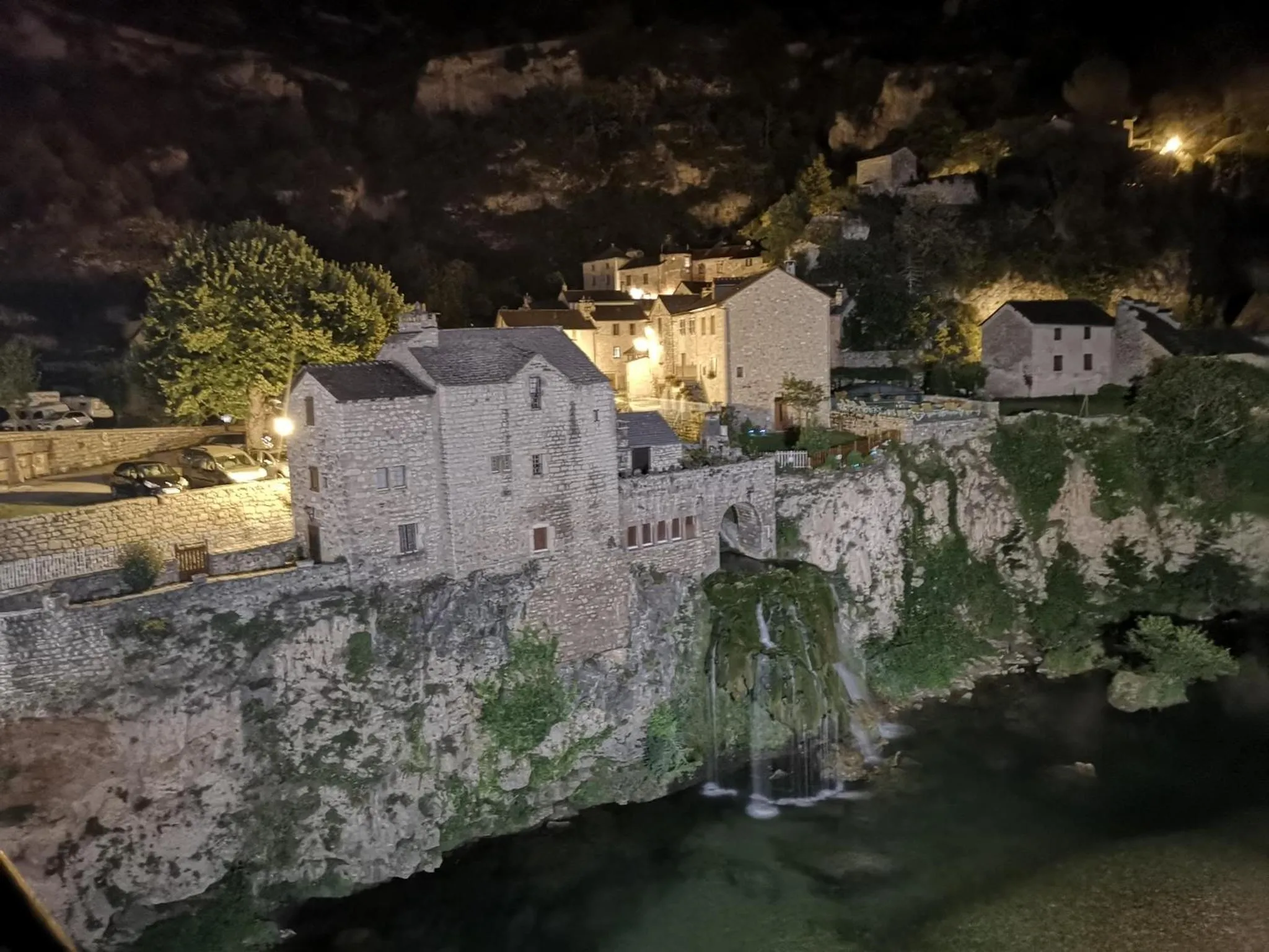 Neighbourhood in Logis Hôtel restaurant Auberge de la Cascade