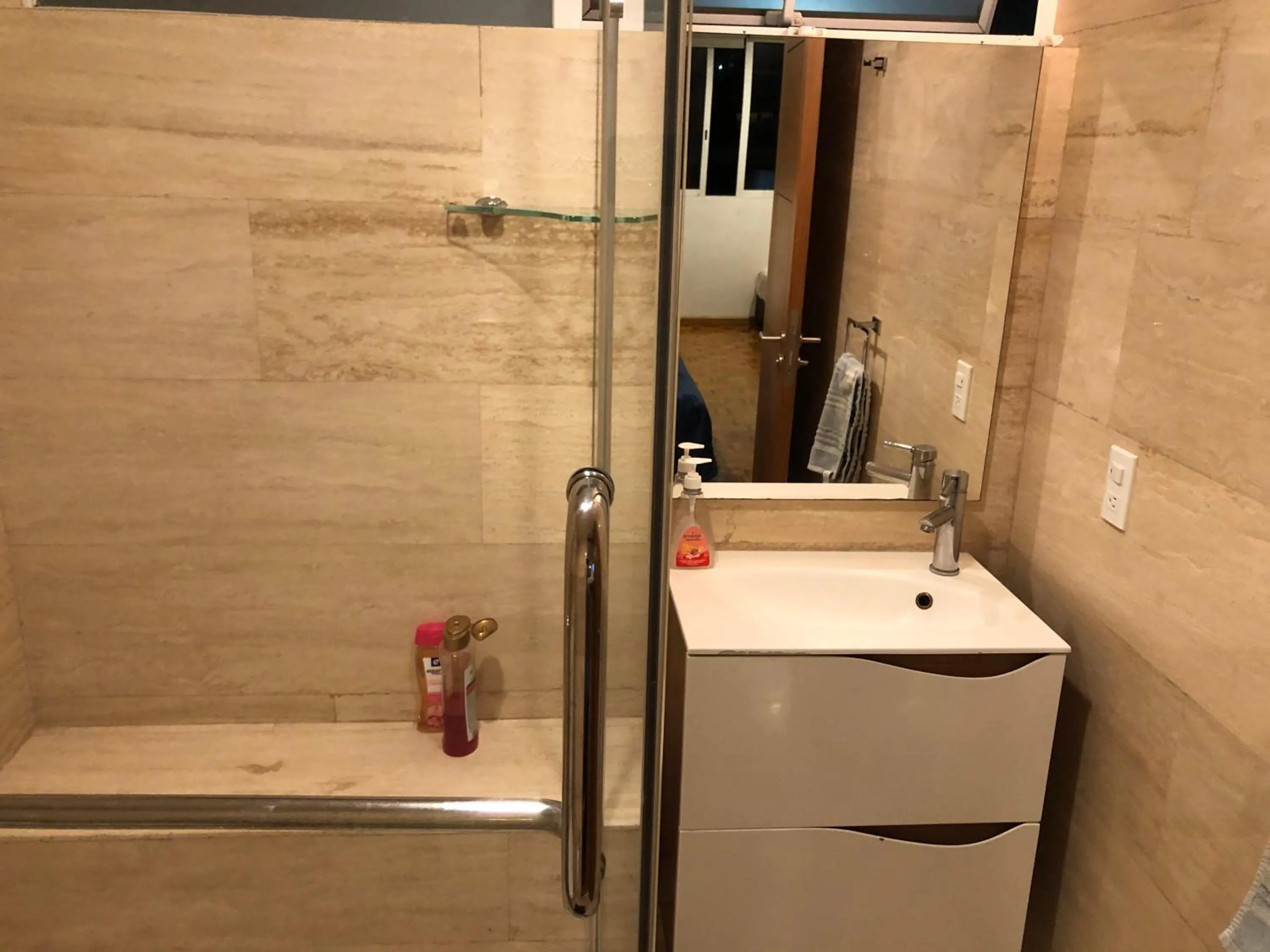 Bathroom in Caravansaro Vazquez de Mella 347 Polanco