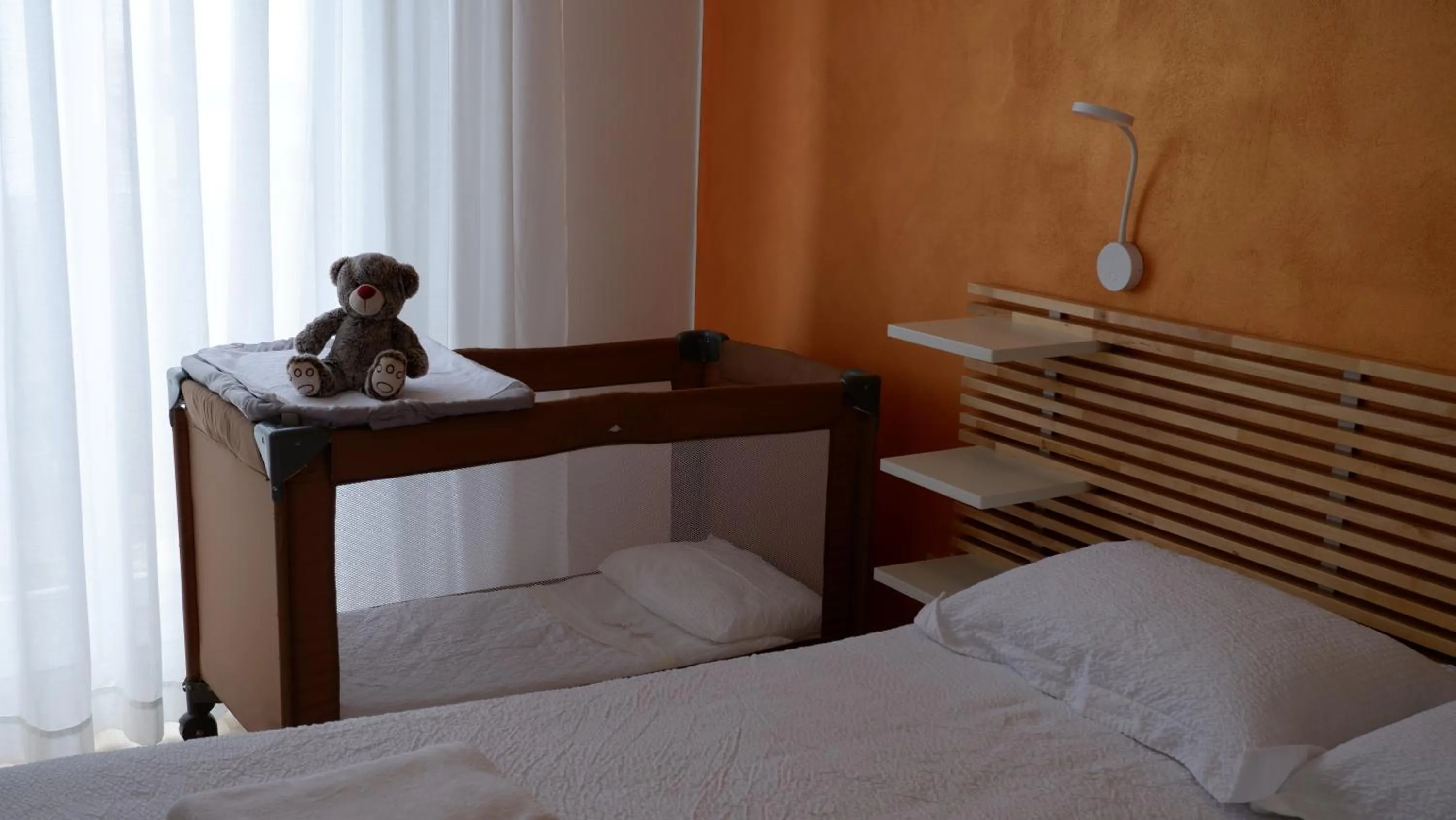 children, Bed in Hotel Venezuela