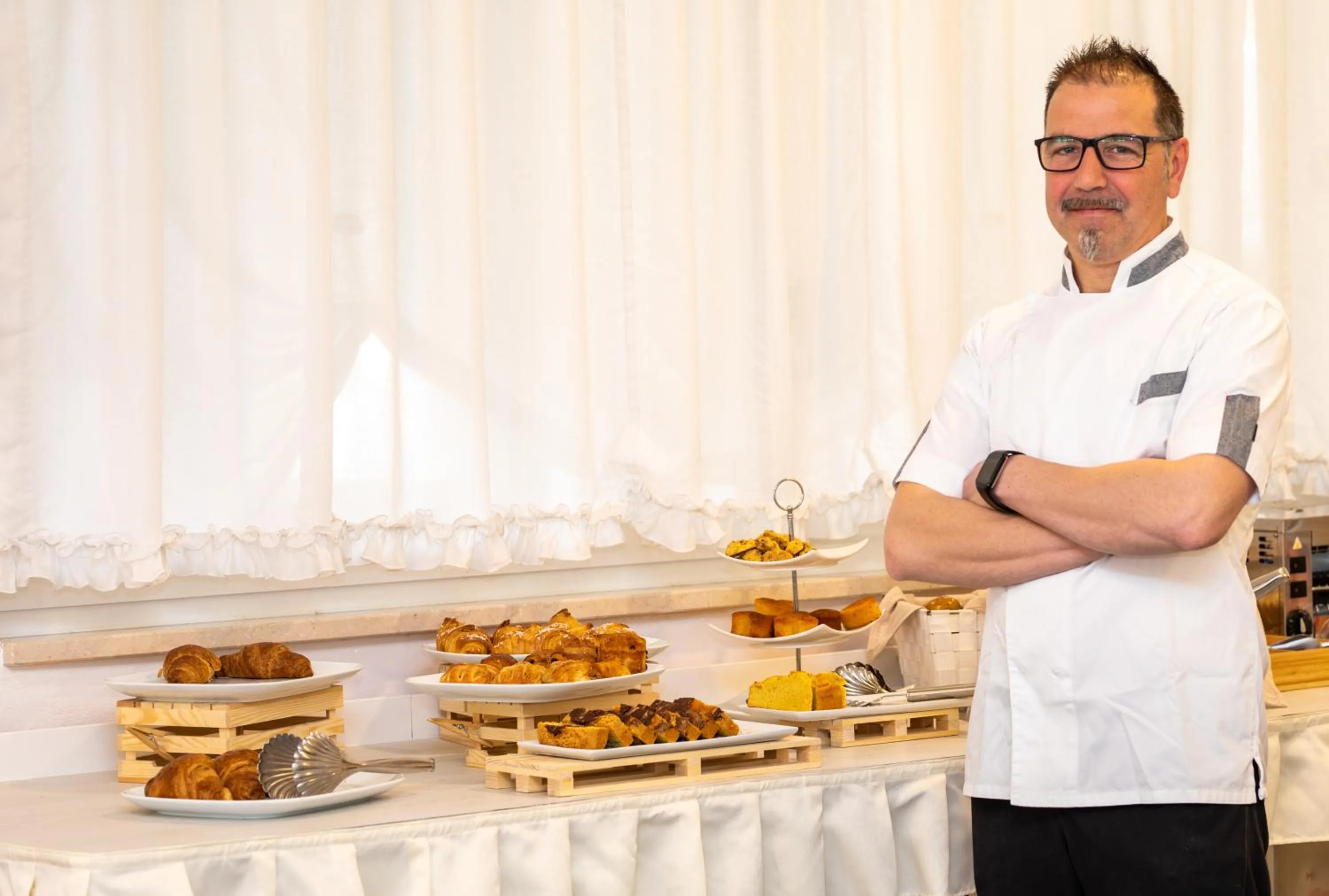 Restaurant/places to eat in Hotel Venezuela