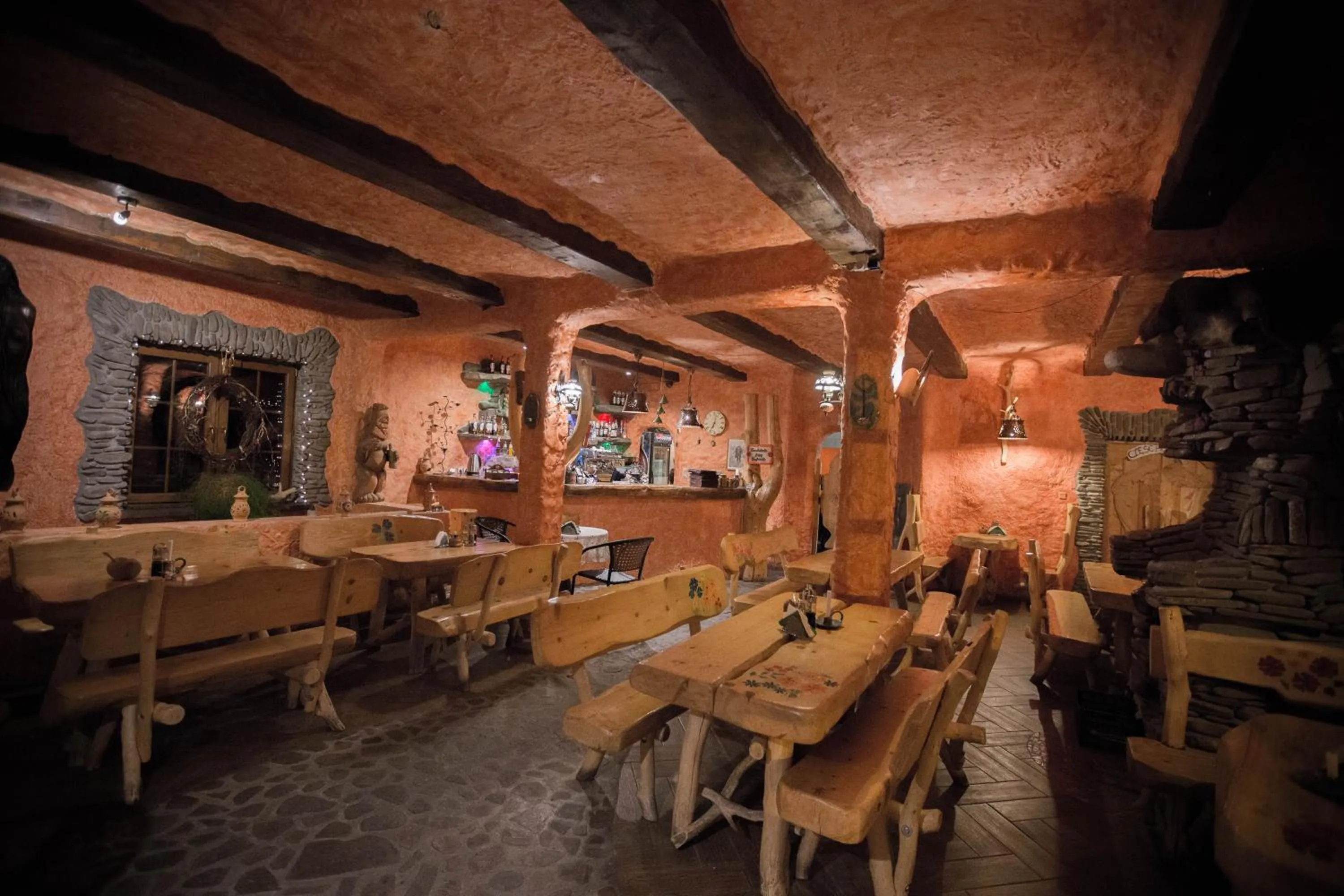 Restaurant/places to eat in Troll