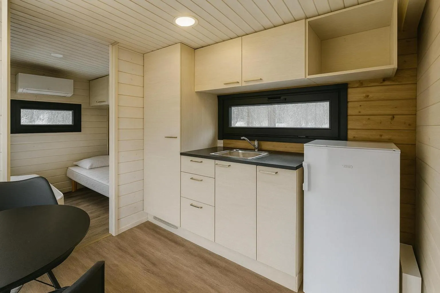 Kitchen or kitchenette, Bed in Arctic Shaman Adventures -Jurtta