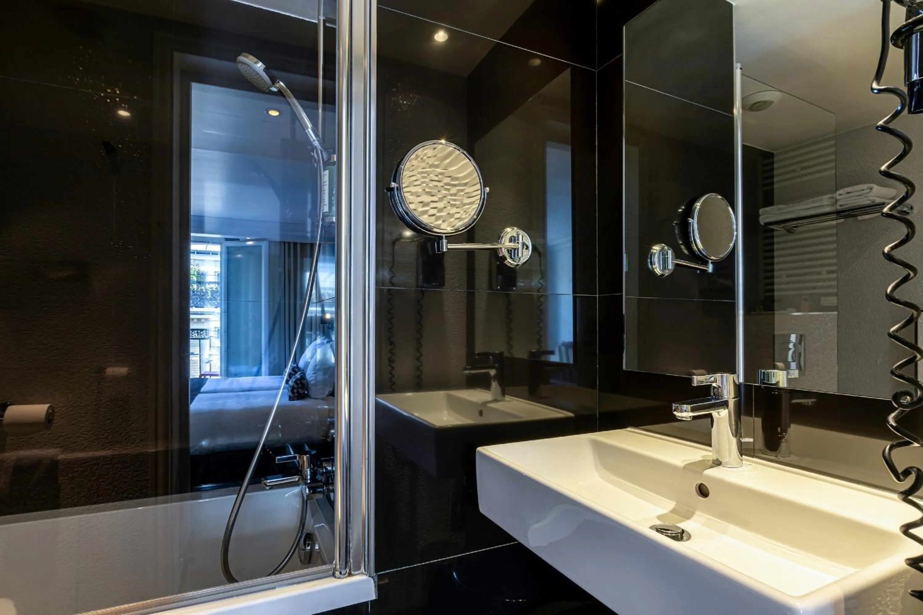 Bathroom in Hôtel Diva Opera