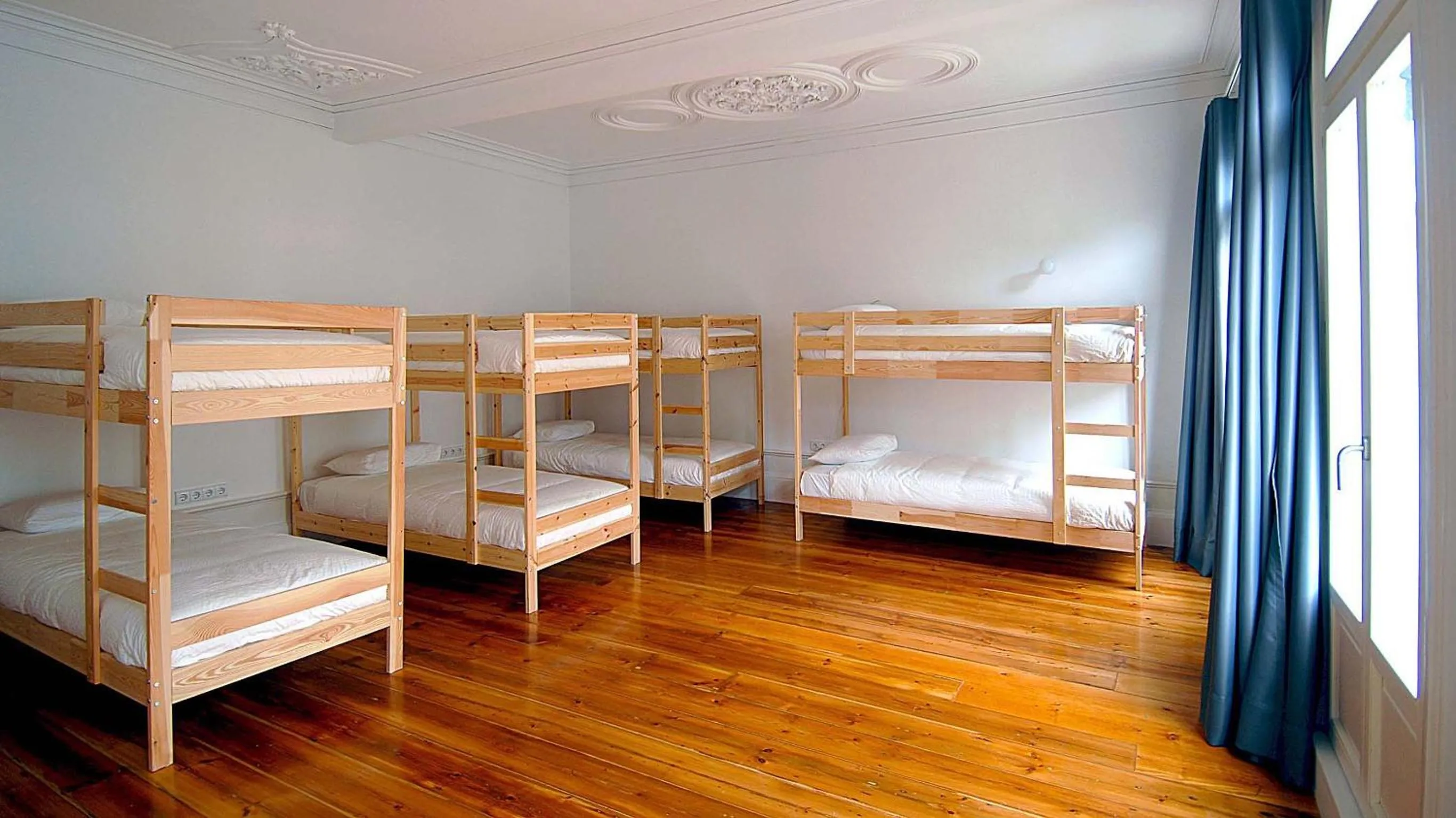 Bed in So Cool Hostel Porto