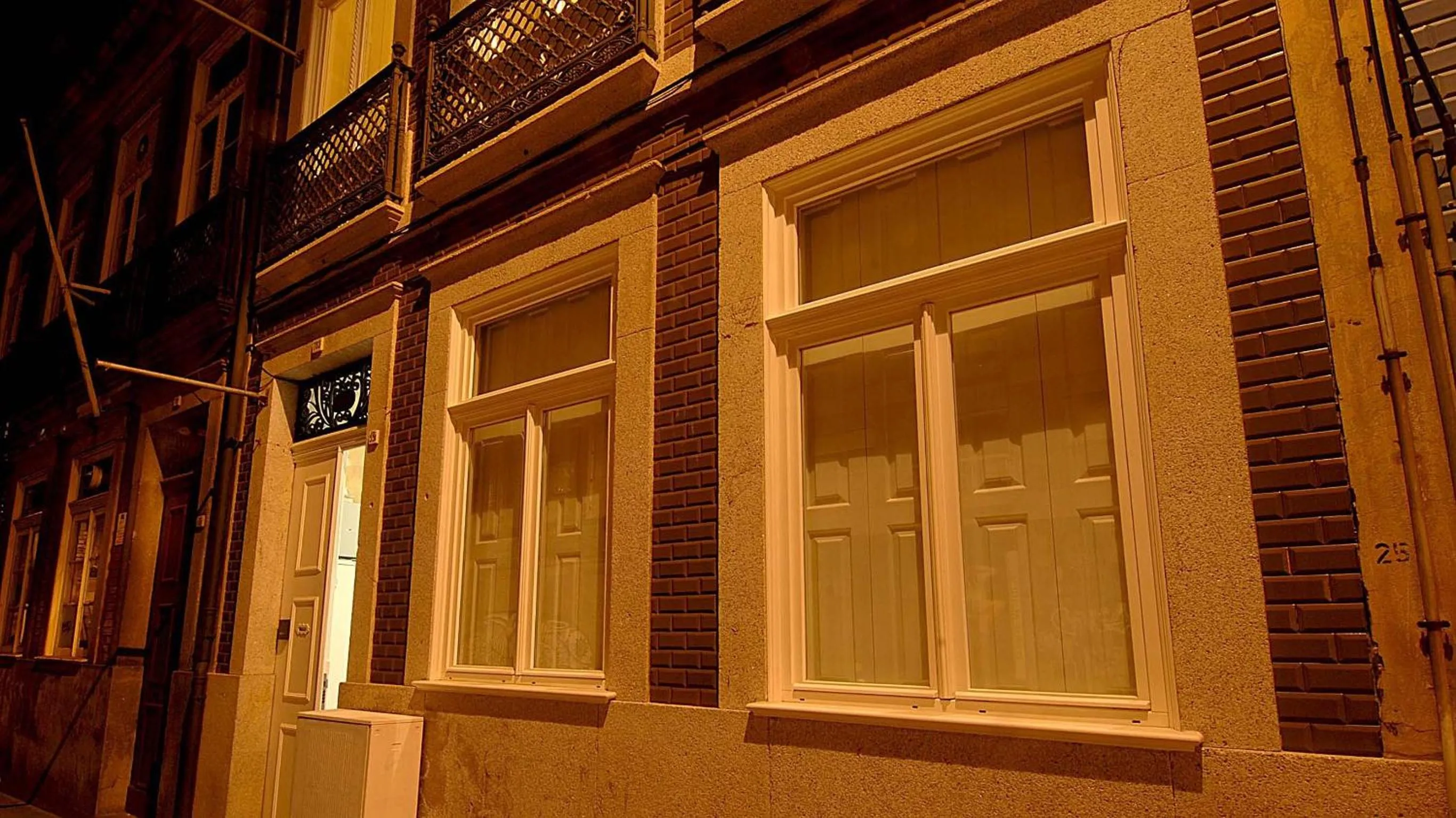 Facade/entrance in So Cool Hostel Porto