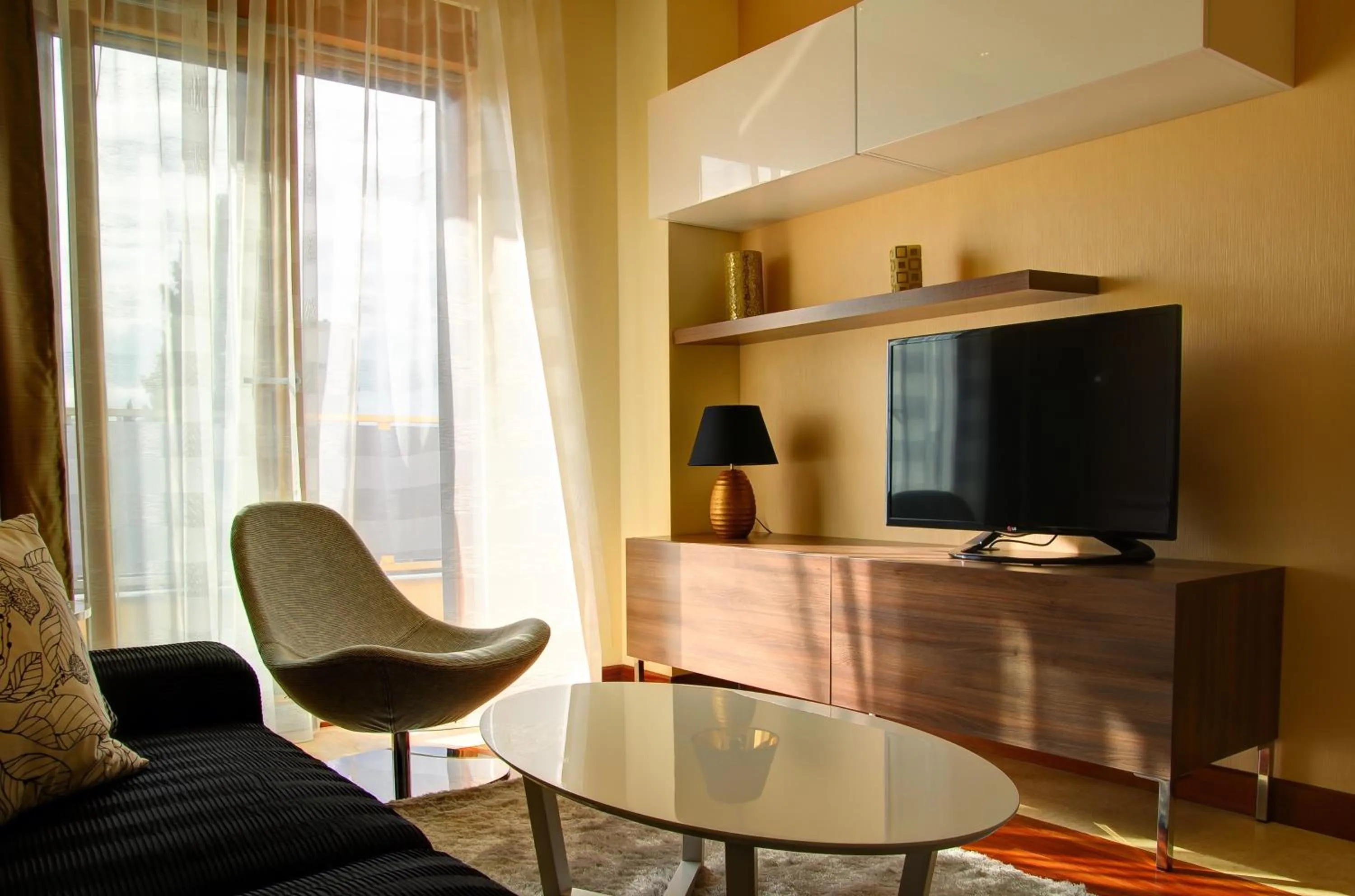 TV and multimedia in Apartments Athos