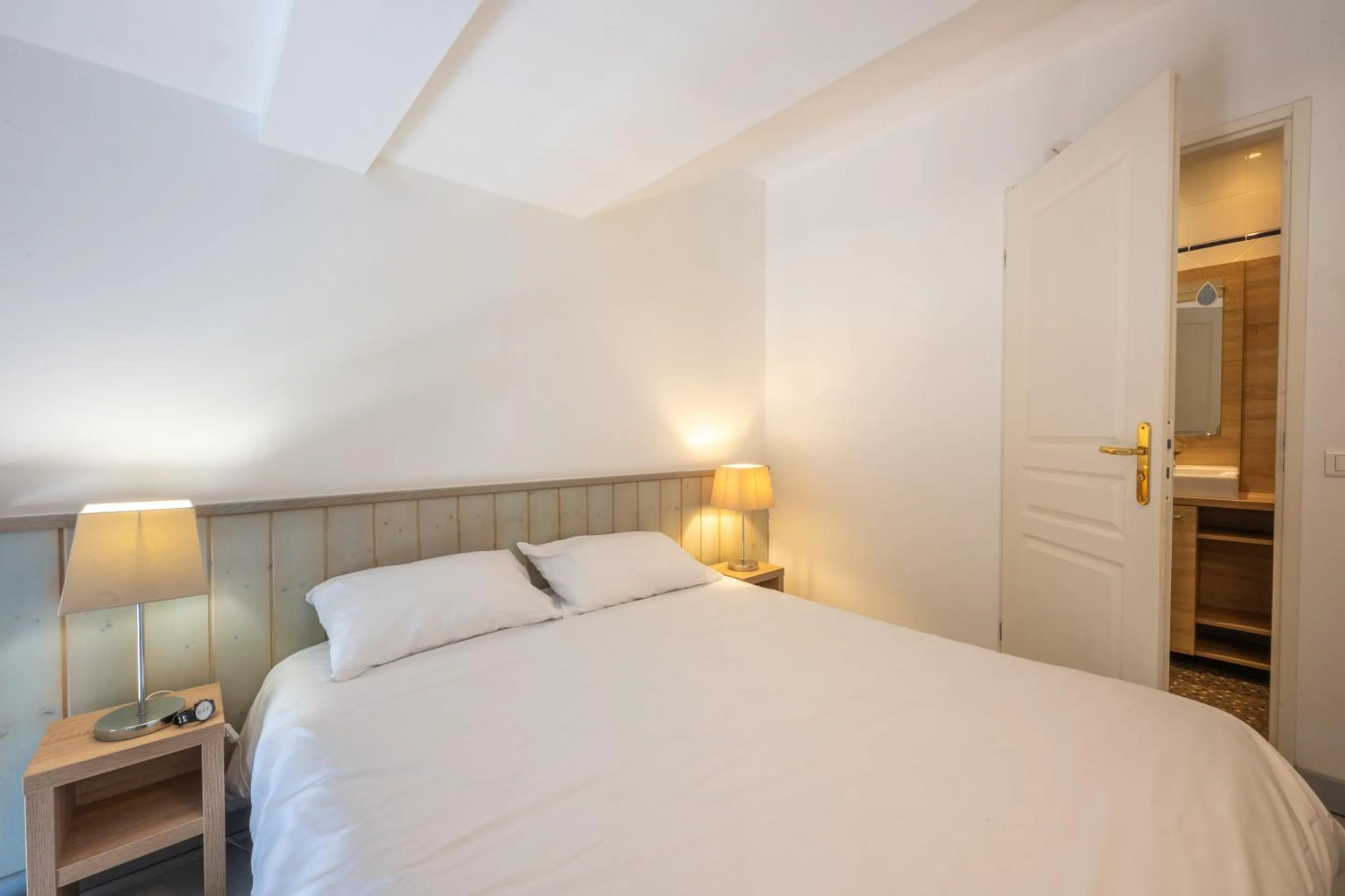 Bed in Résidence Odalys Valentin plage