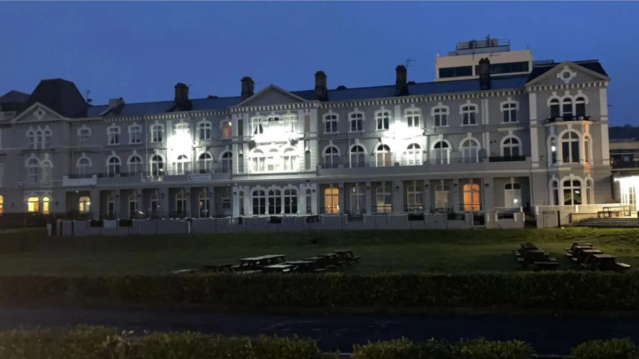 Property building in Royal Grosvenor Hotel