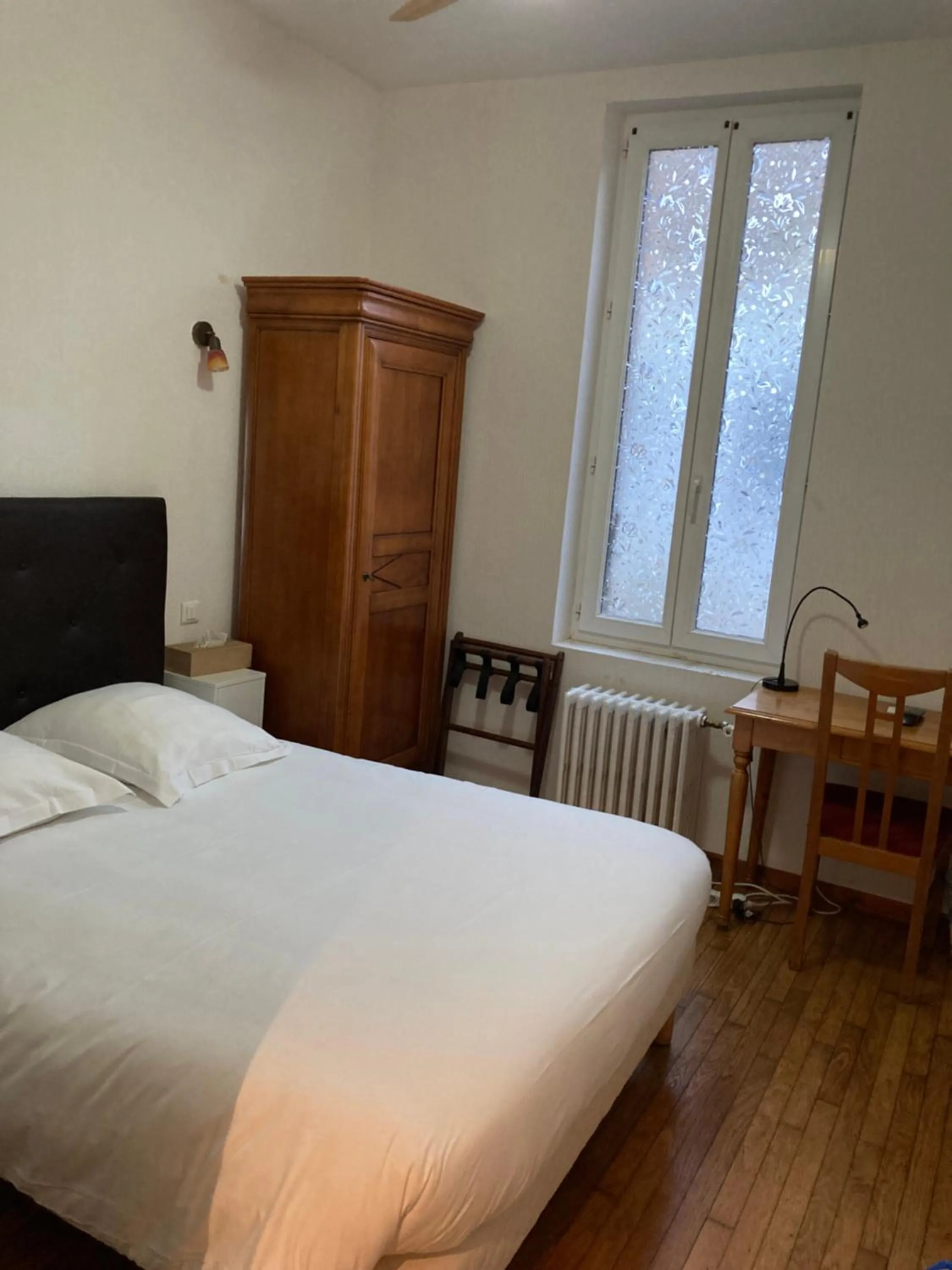 Bedroom, Bed in Hôtel des Ducs