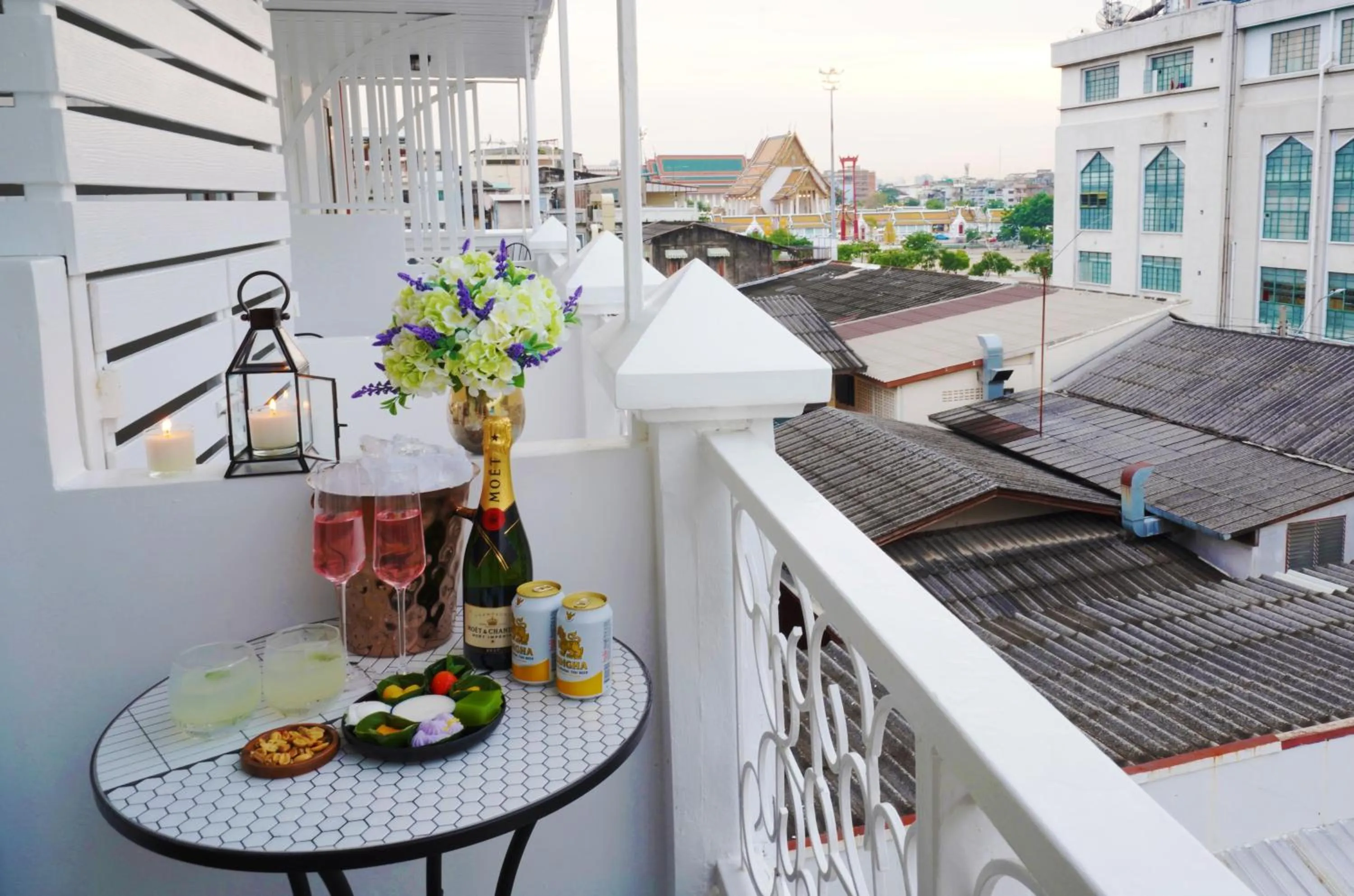 Balcony/Terrace in Excel Hotel Bangkok former Sri Krungthep Hotel