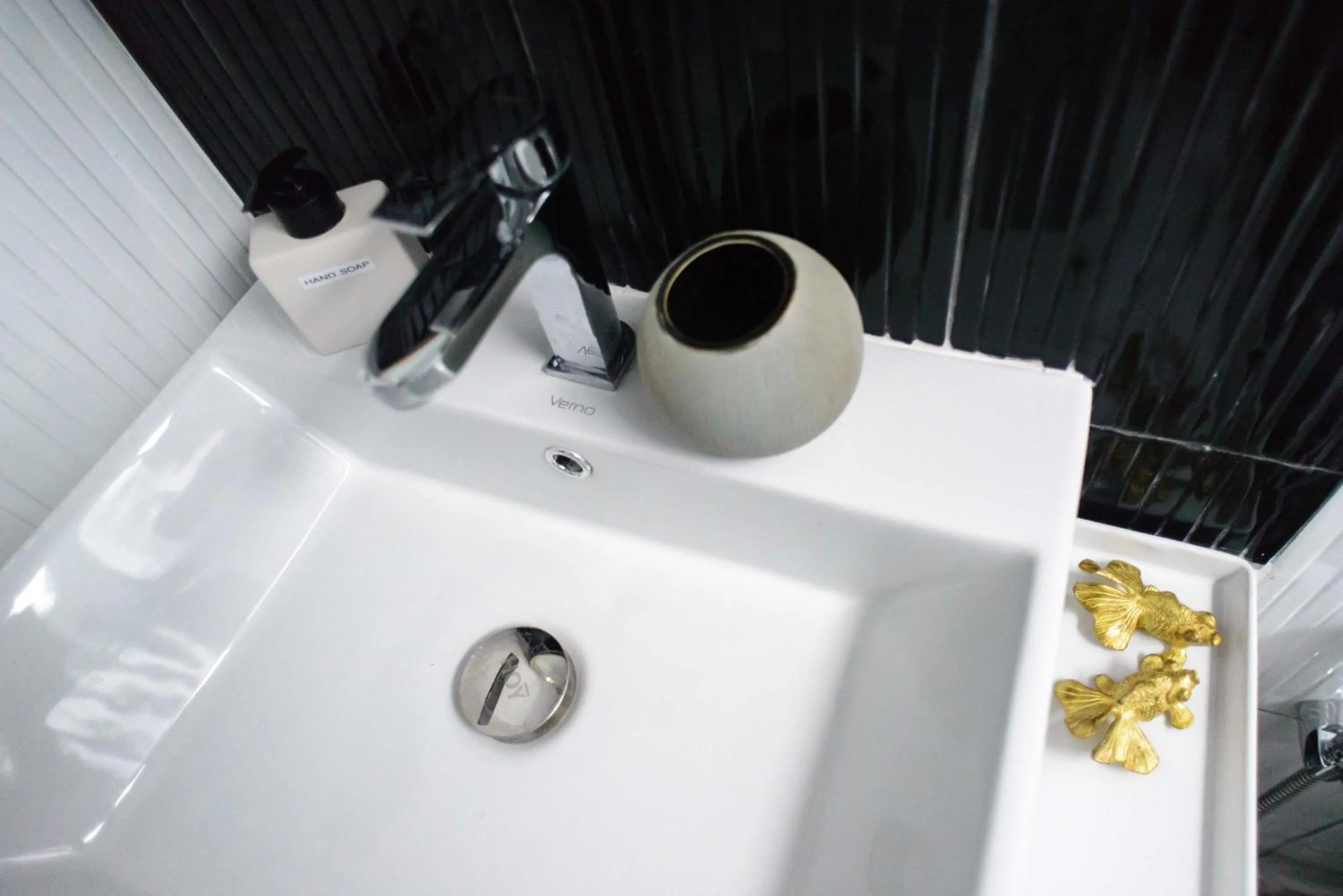 Bathroom in 87 Oldtown at River Pier