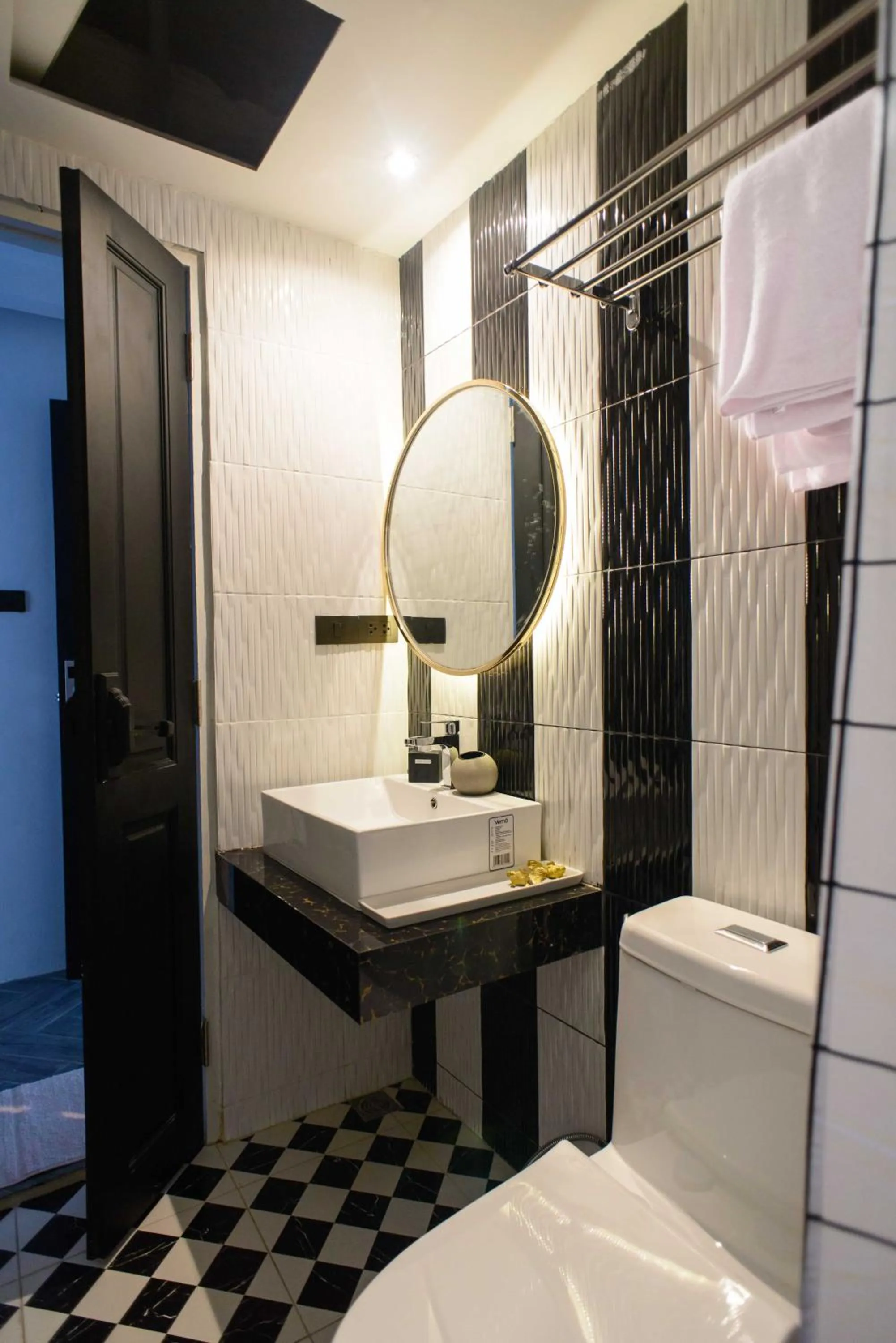 Bathroom in 87 Oldtown at River Pier