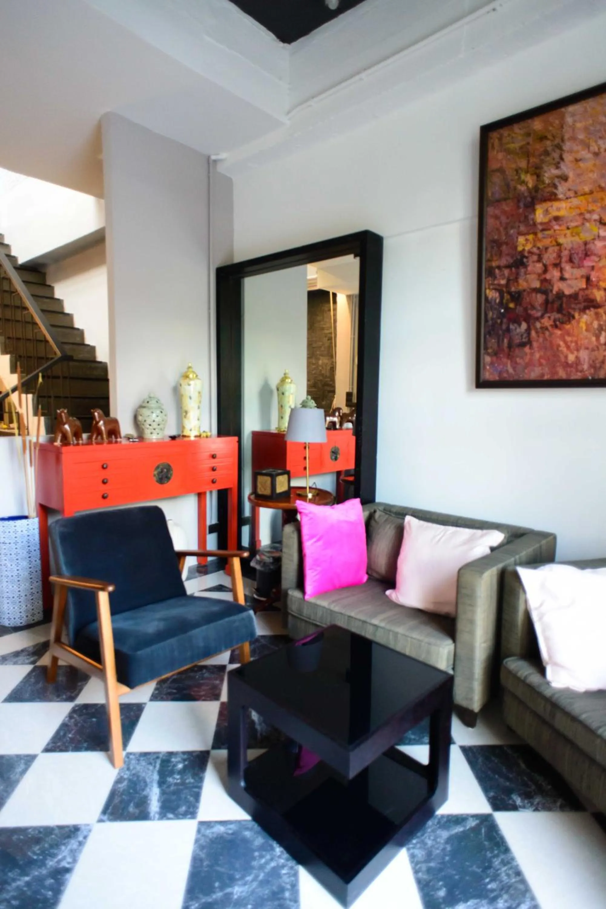 Living room in 87 Oldtown at River Pier