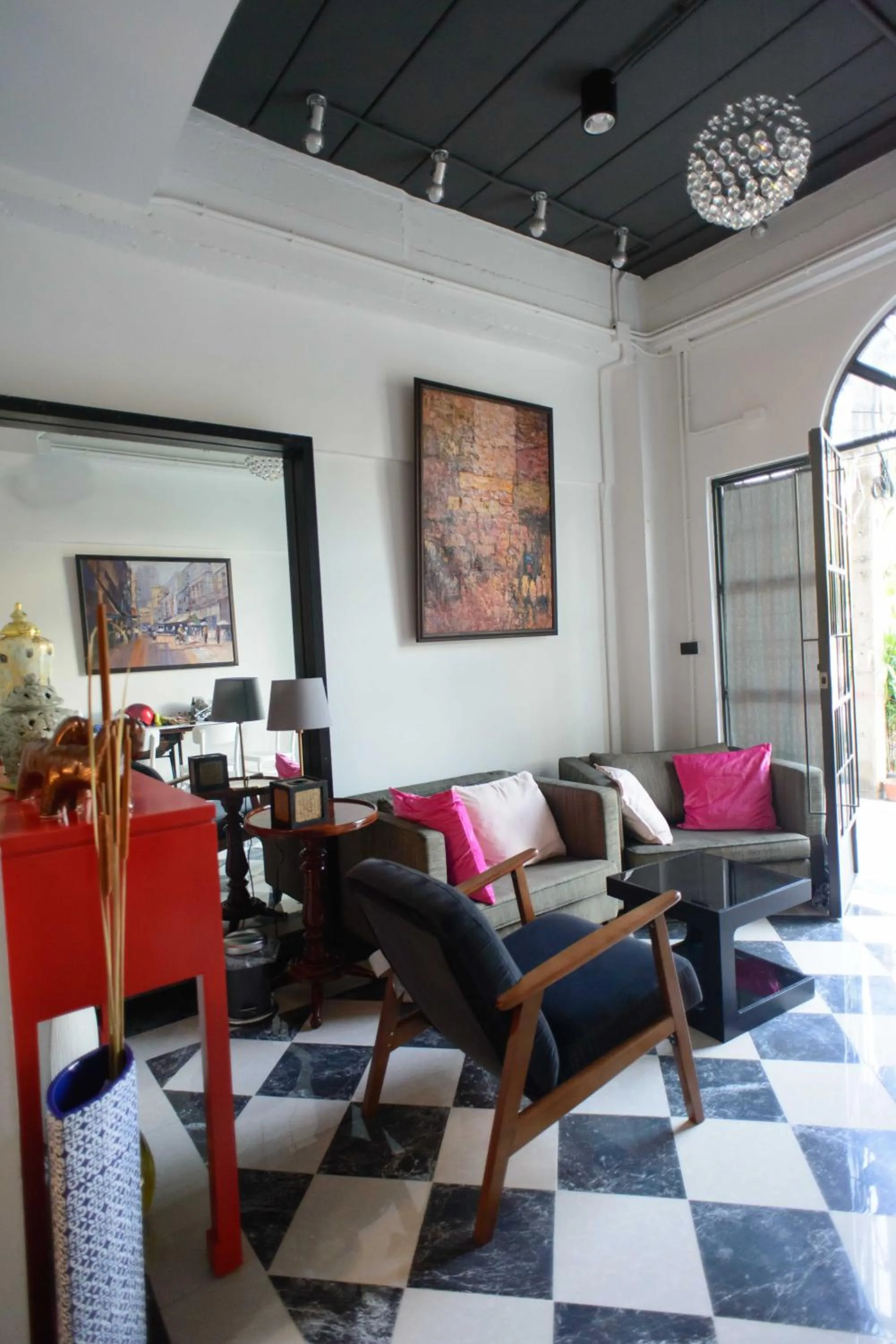 Living room in 87 Oldtown at River Pier