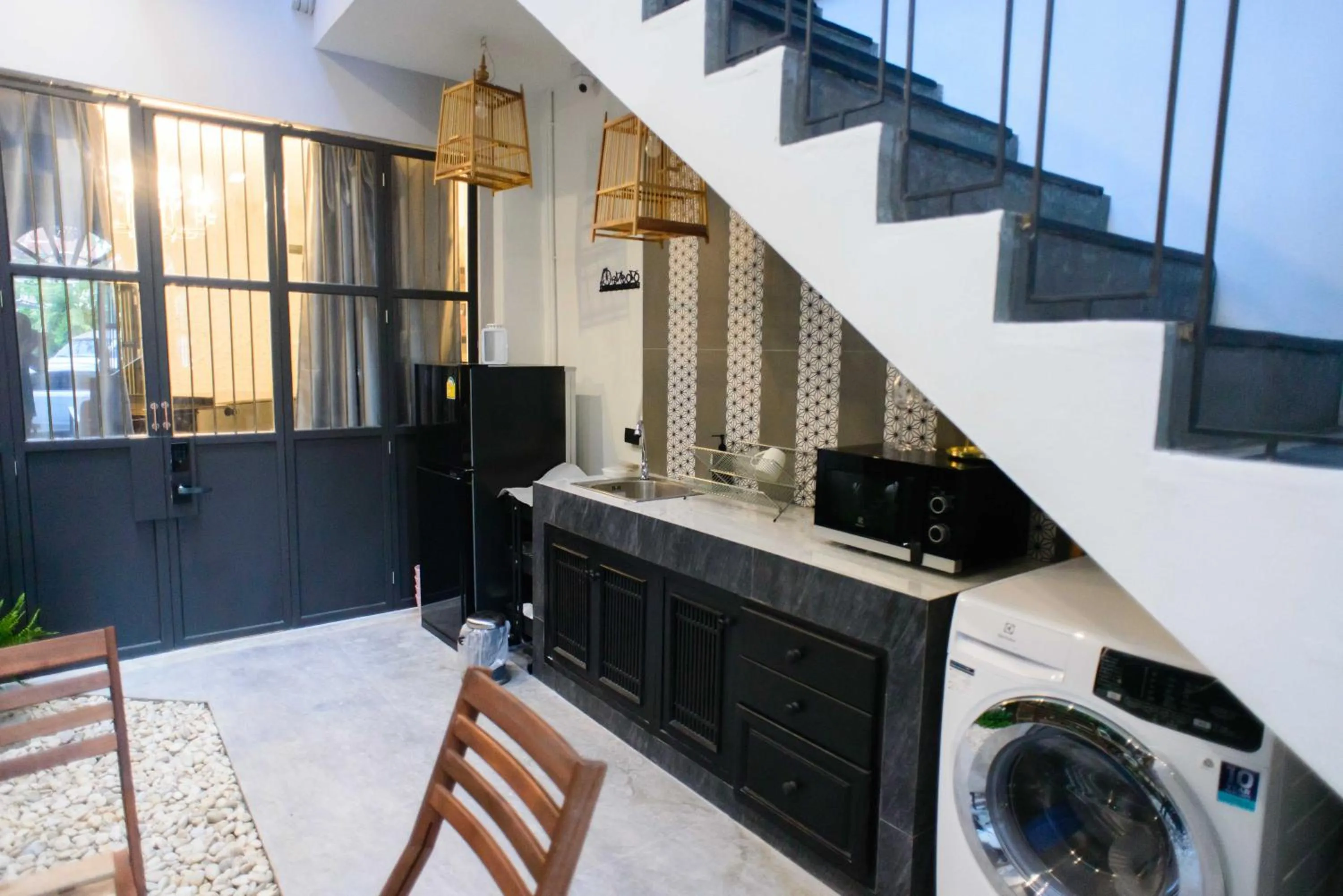 Communal kitchen in 87 Oldtown at River Pier