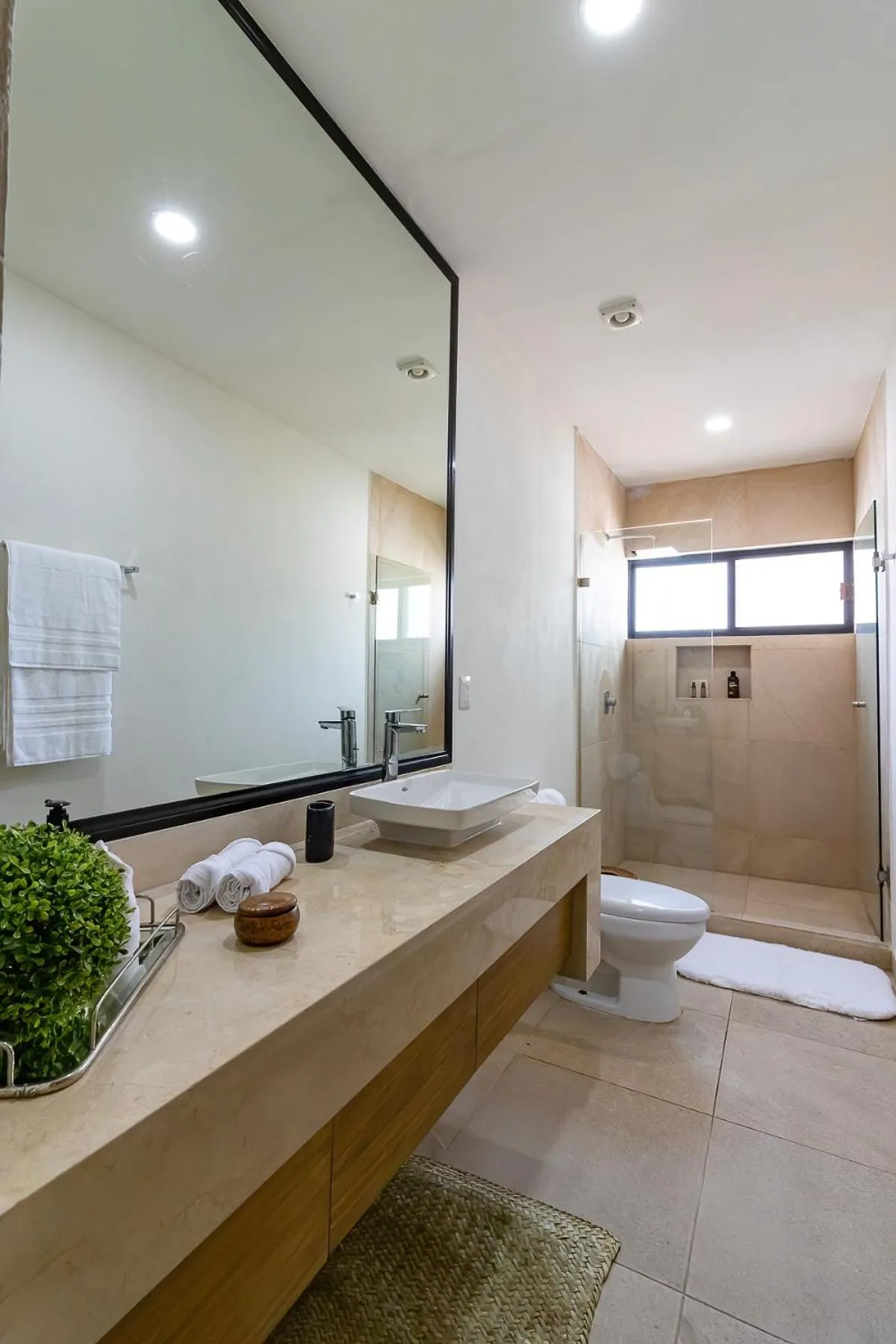 Shower in Elementus Tulum