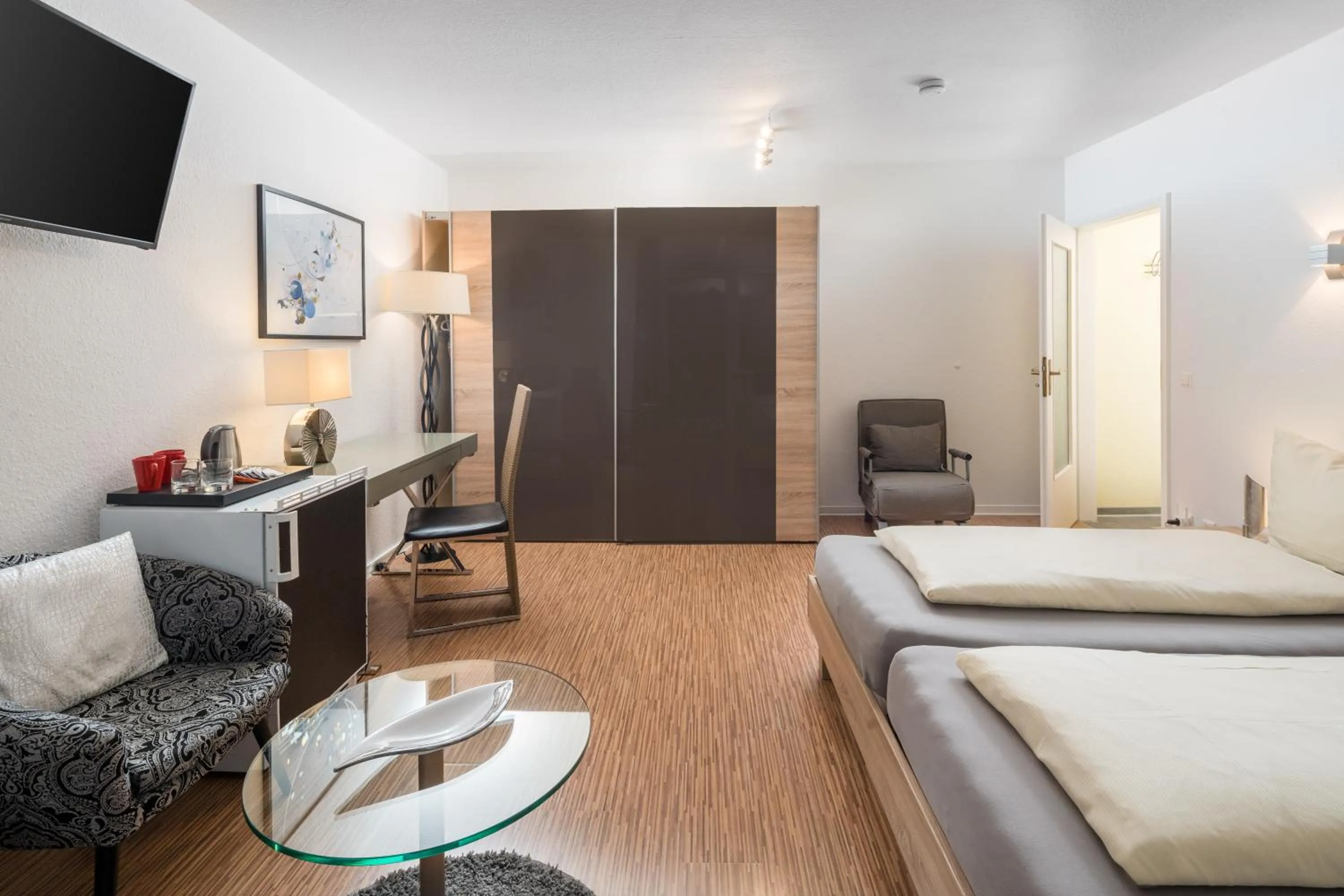 Photo of the whole room, Bed in Hotel Am Gottesauer Schloss