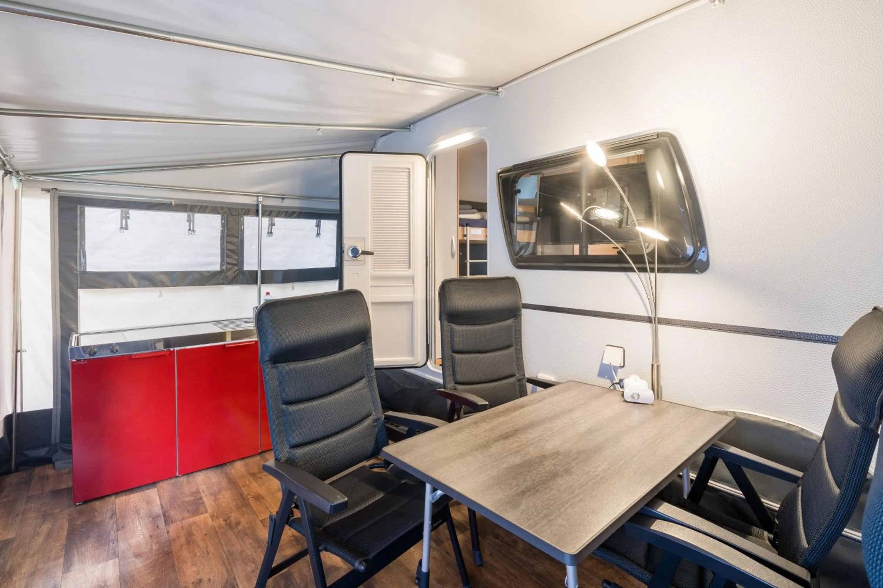 Kitchen or kitchenette in Hotel Am Gottesauer Schloss