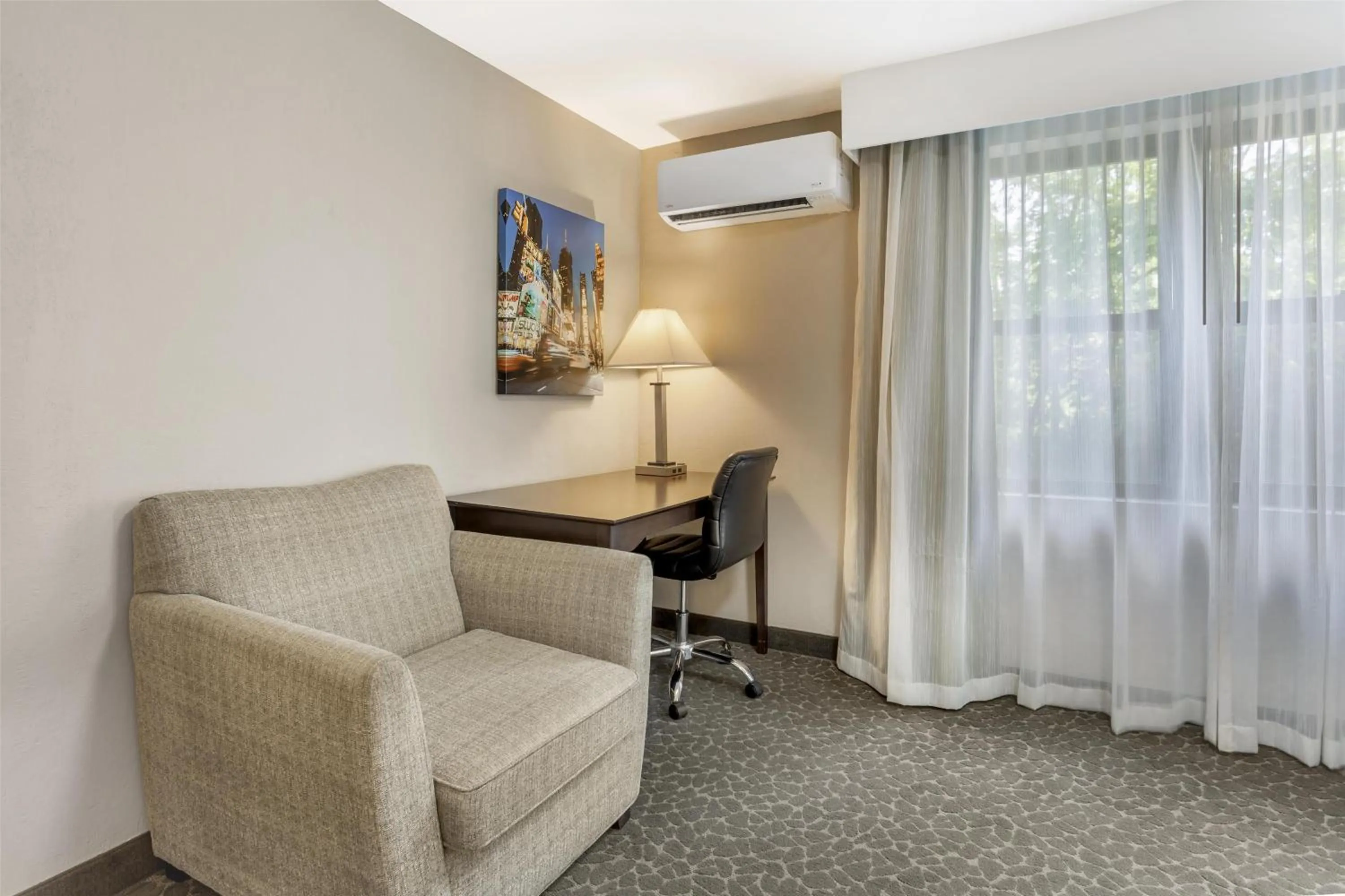 Bedroom in Best Western Fort Lee