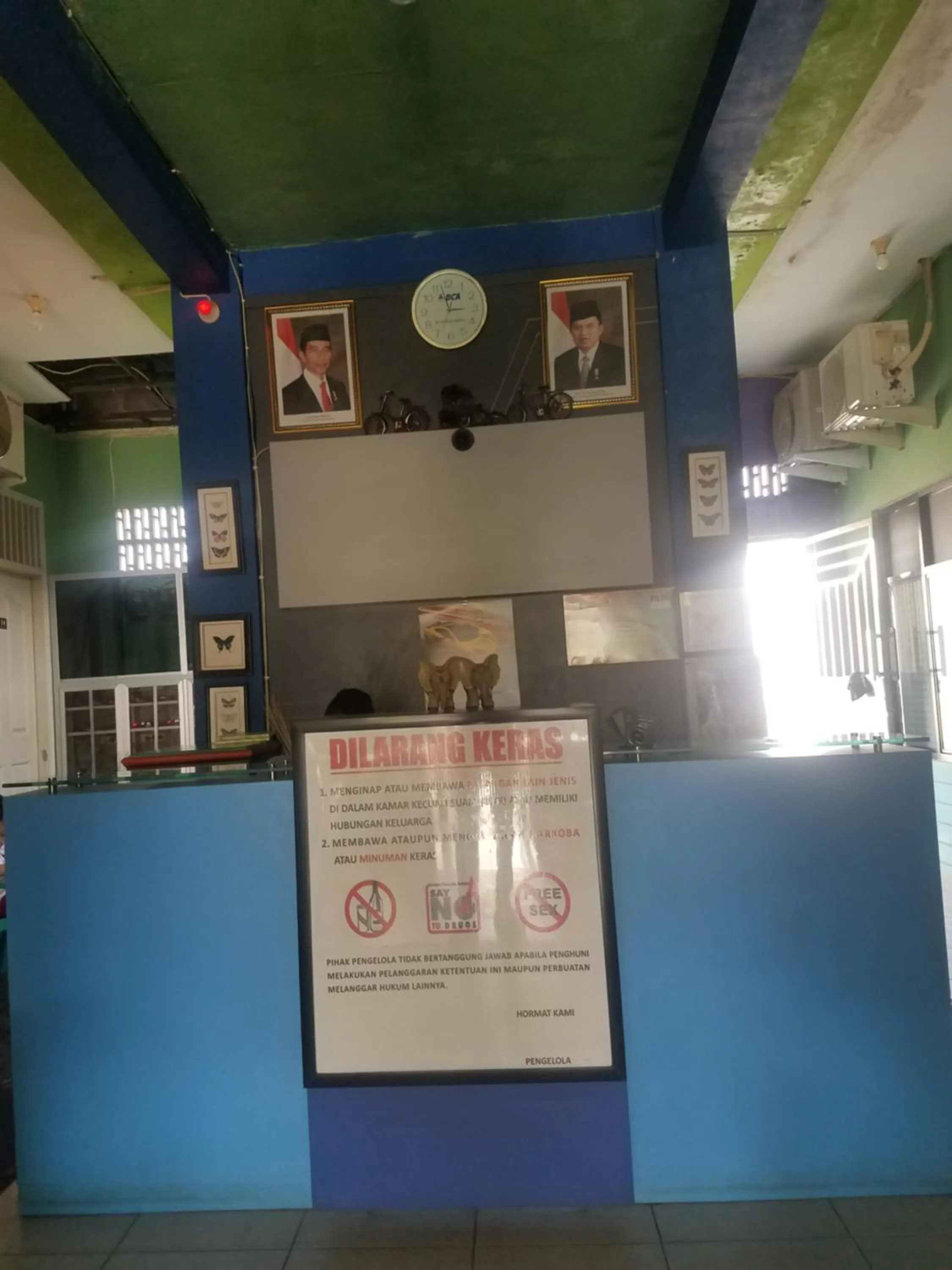 Lobby or reception in Cendrawasih Syariah Homestay