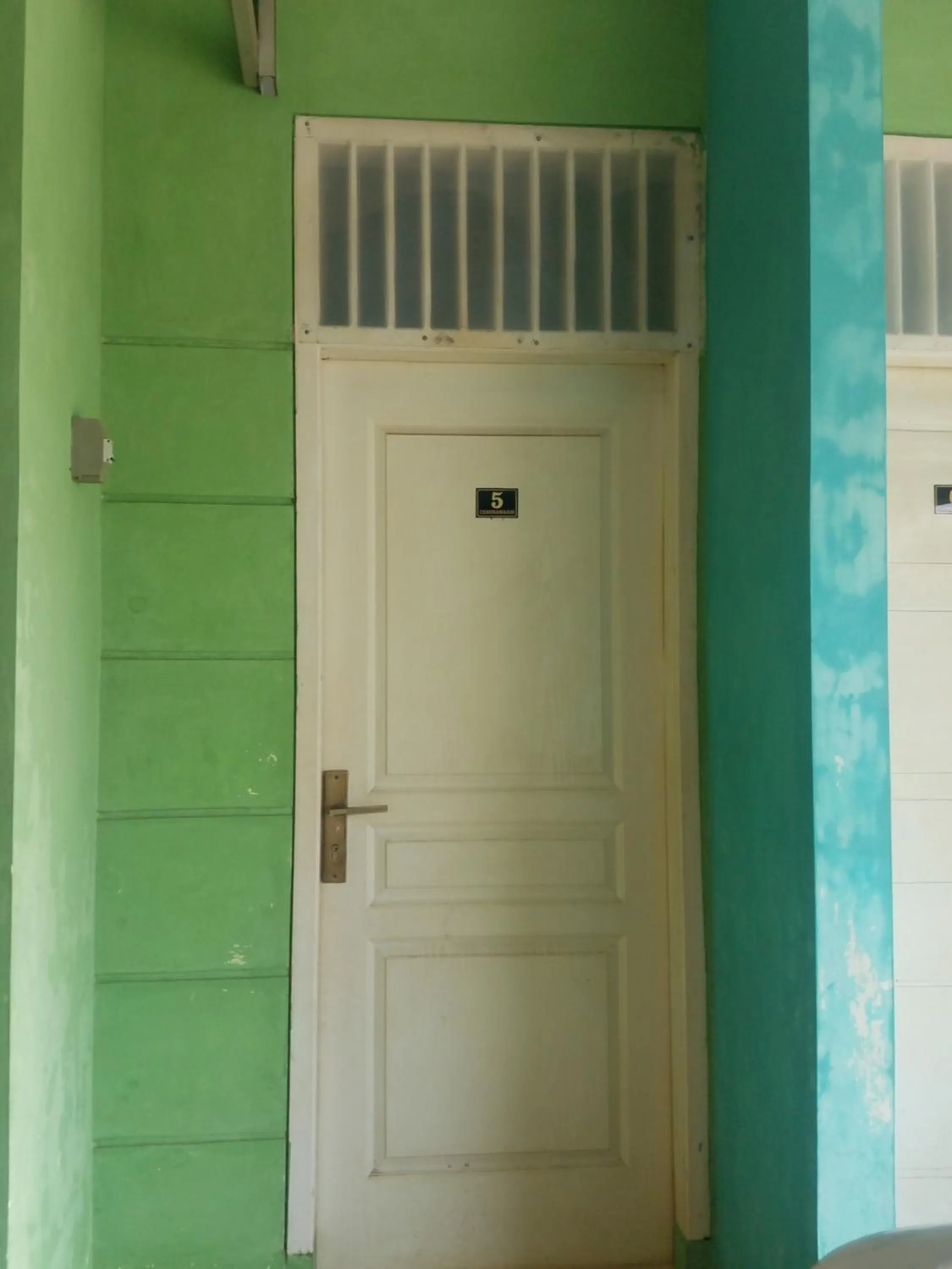 Facade/entrance in Cendrawasih Syariah Homestay