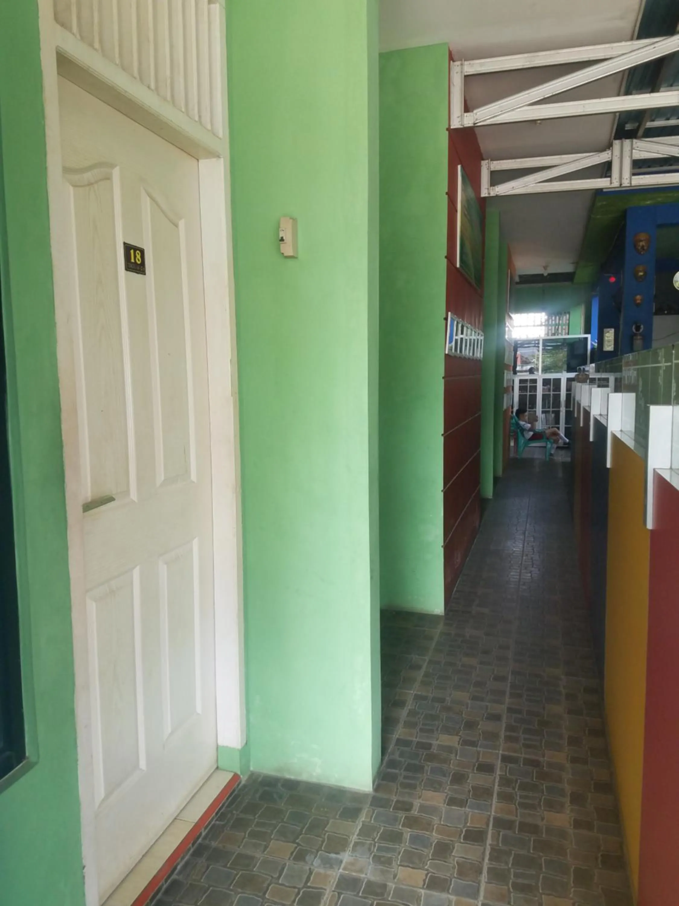 Facade/entrance in Cendrawasih Syariah Homestay