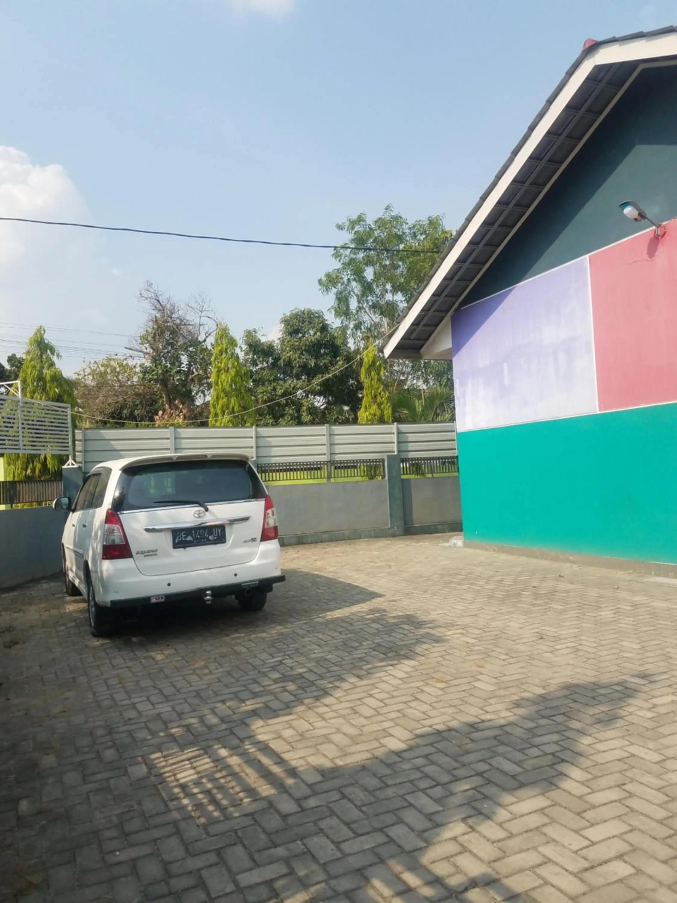 Facade/entrance in Cendrawasih Syariah Homestay