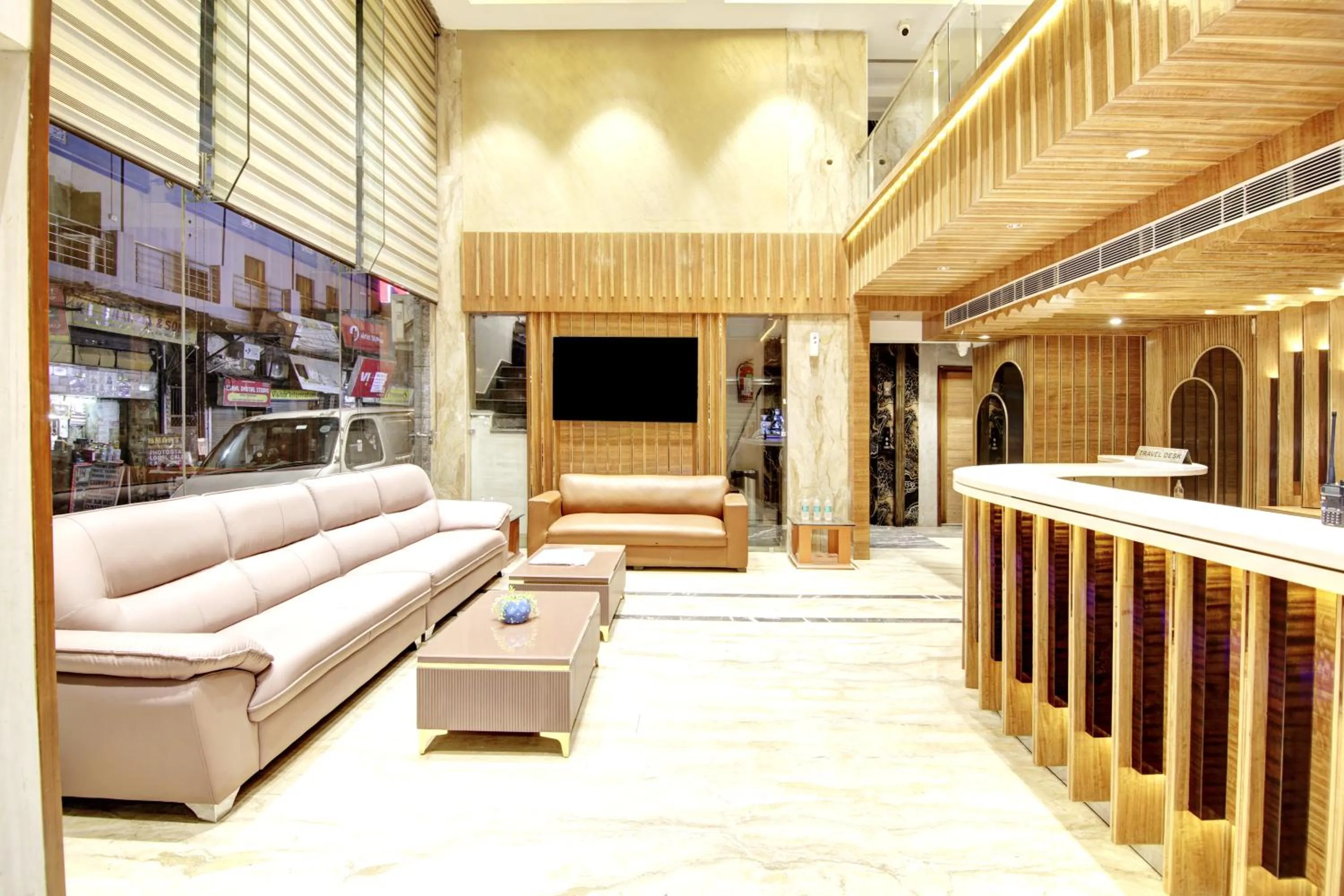 Seating area in Hotel Krishna Plaza Just Near New Delhi Station And Connaught Place By M S Hospitality