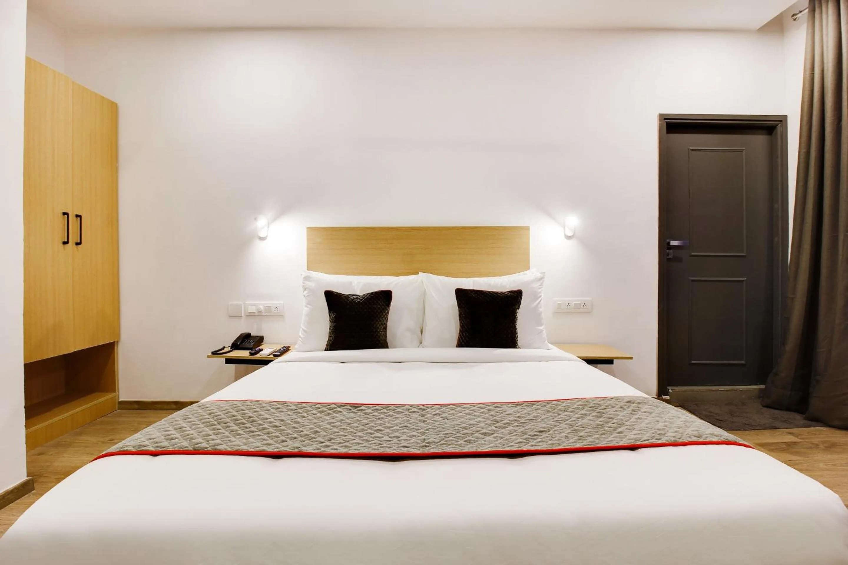 Bedroom, Bed in Super townhouse moosapet Rcc Prime