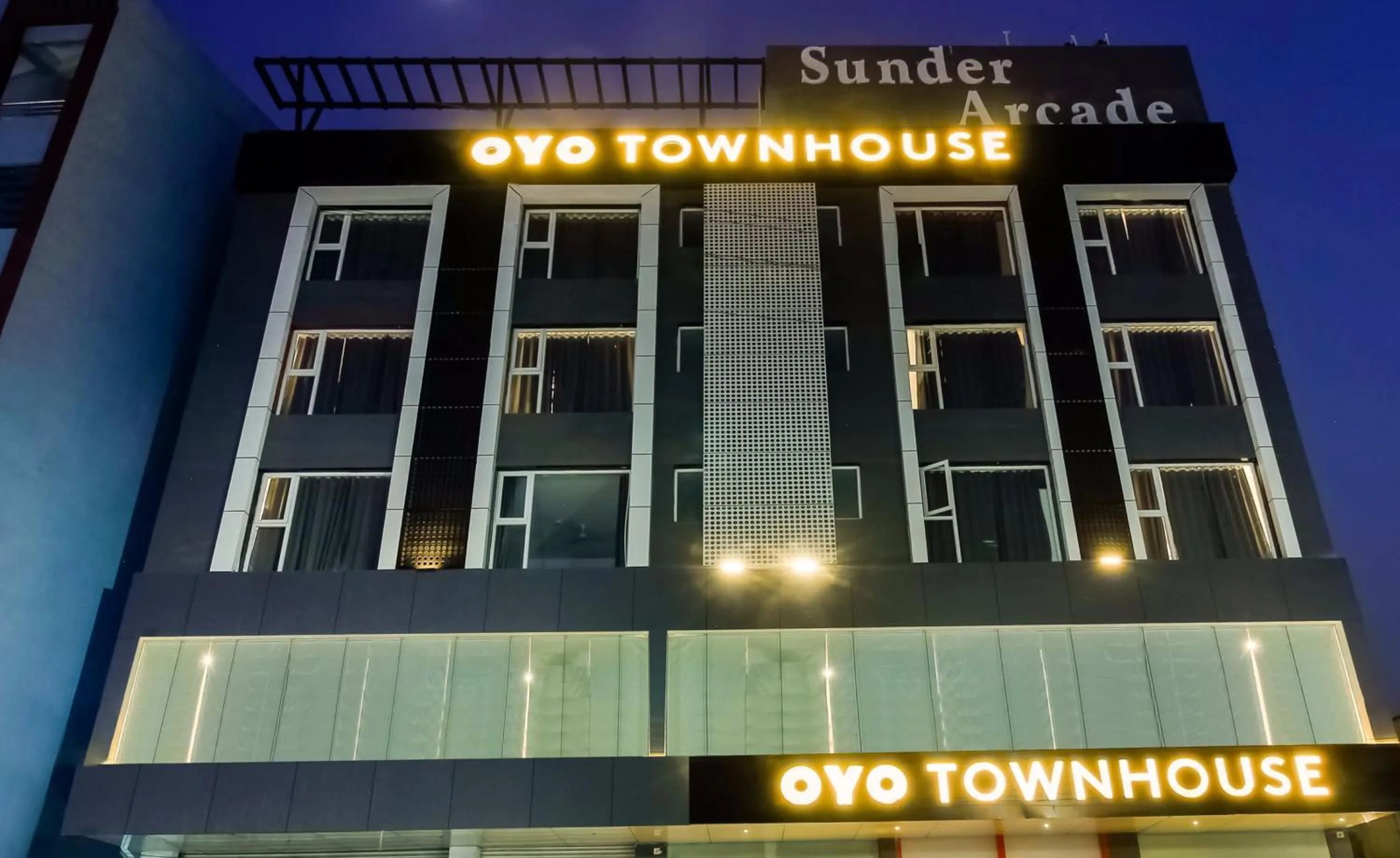 Facade/entrance in Super townhouse moosapet Rcc Prime