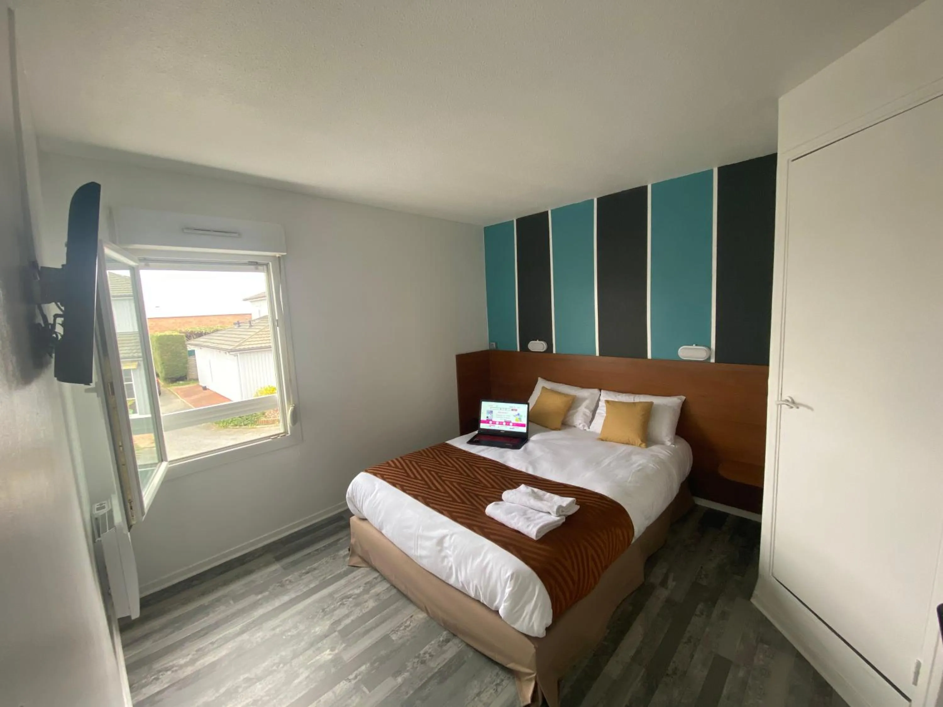 Bed in Fasthotel Tours Nord