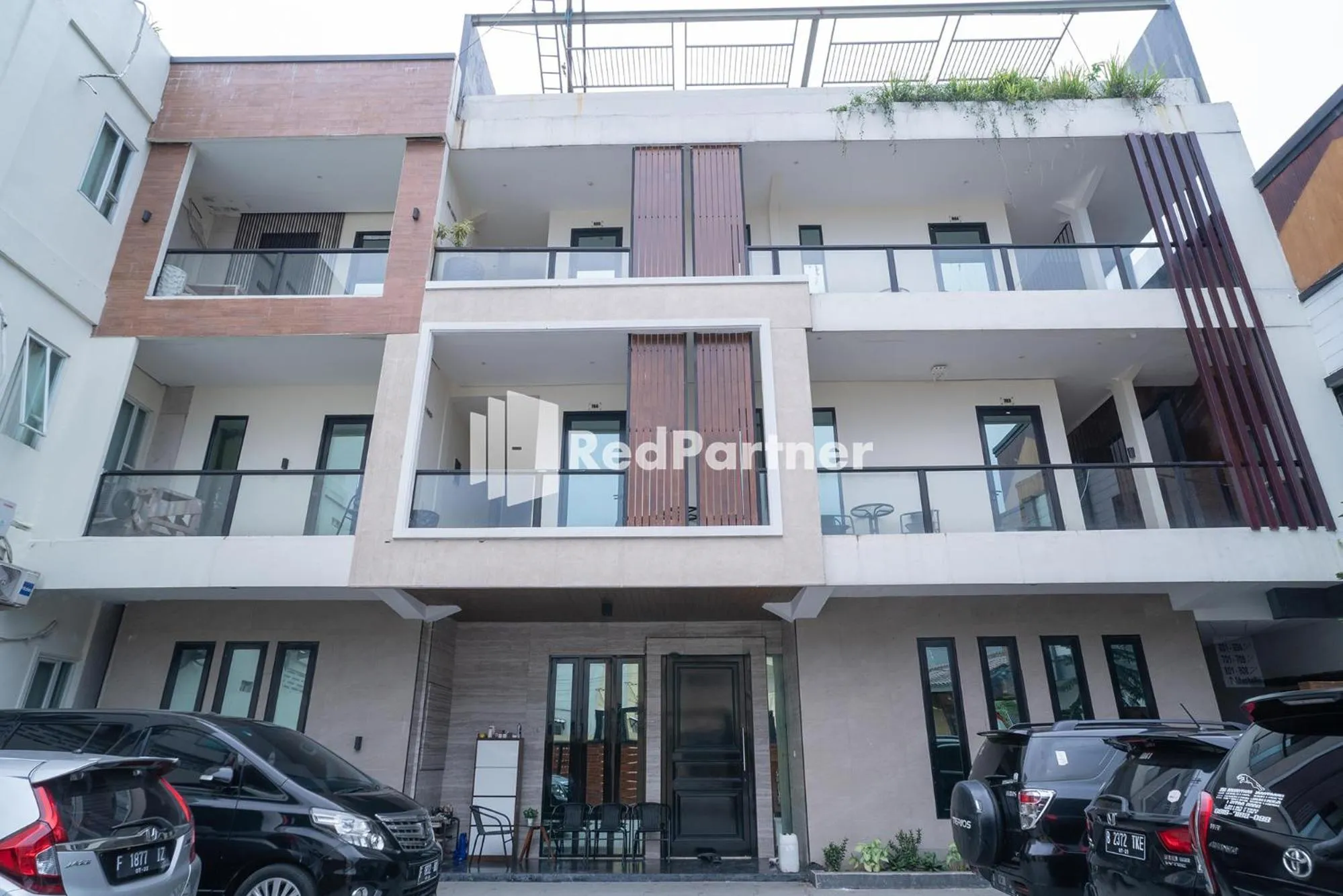 Property building in Yayah Rooms Bogor Syariah Mitra RedDoorz