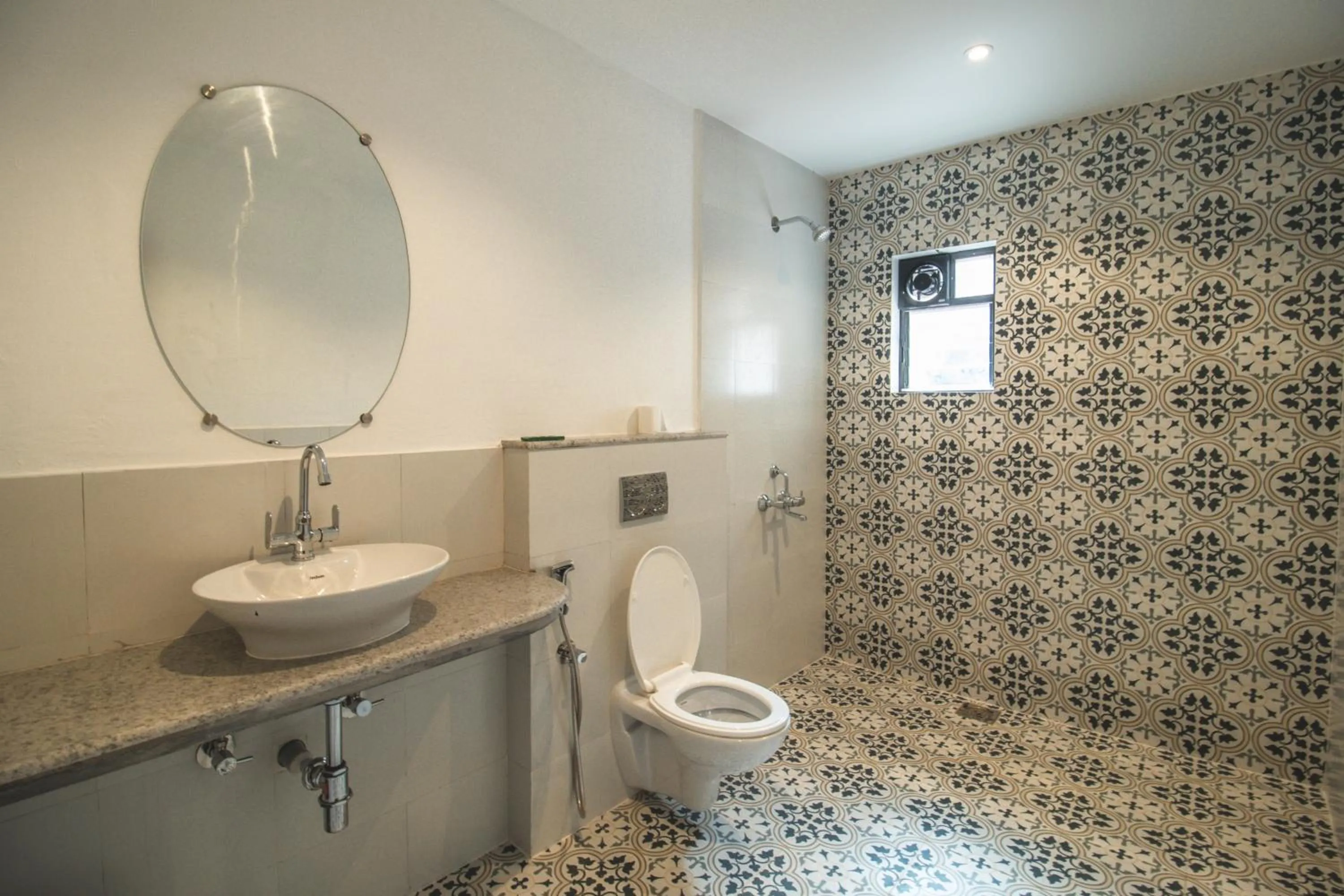 Bathroom in Amber Rooms