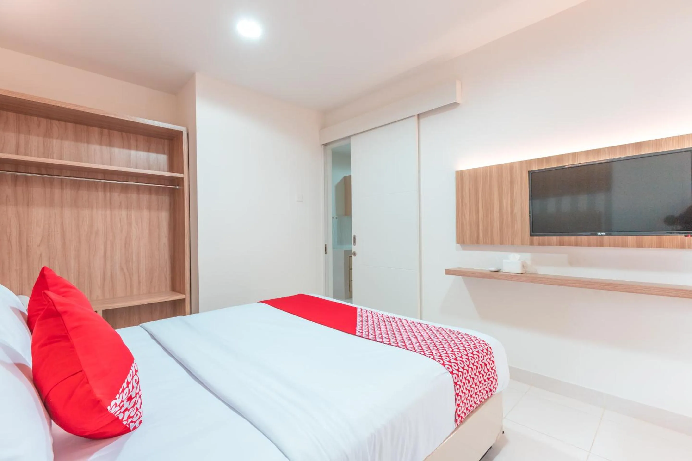 Bedroom, Bed in Hotel O Apartement Sentul Tower